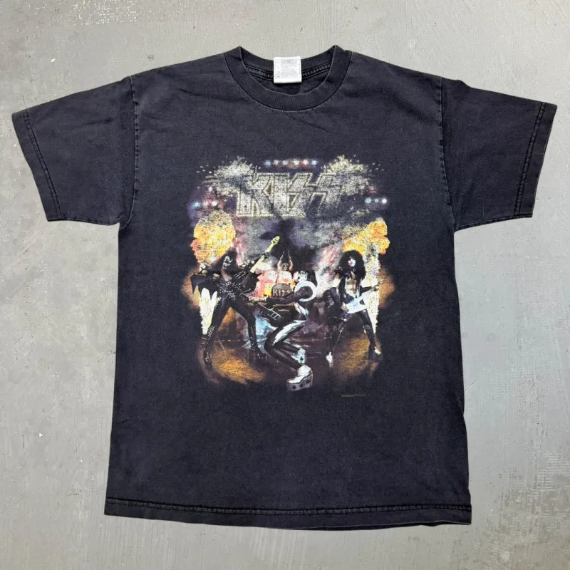 J- Vintage '03 Kiss Live! World Domination Tour Tee - M made by HG Vintage