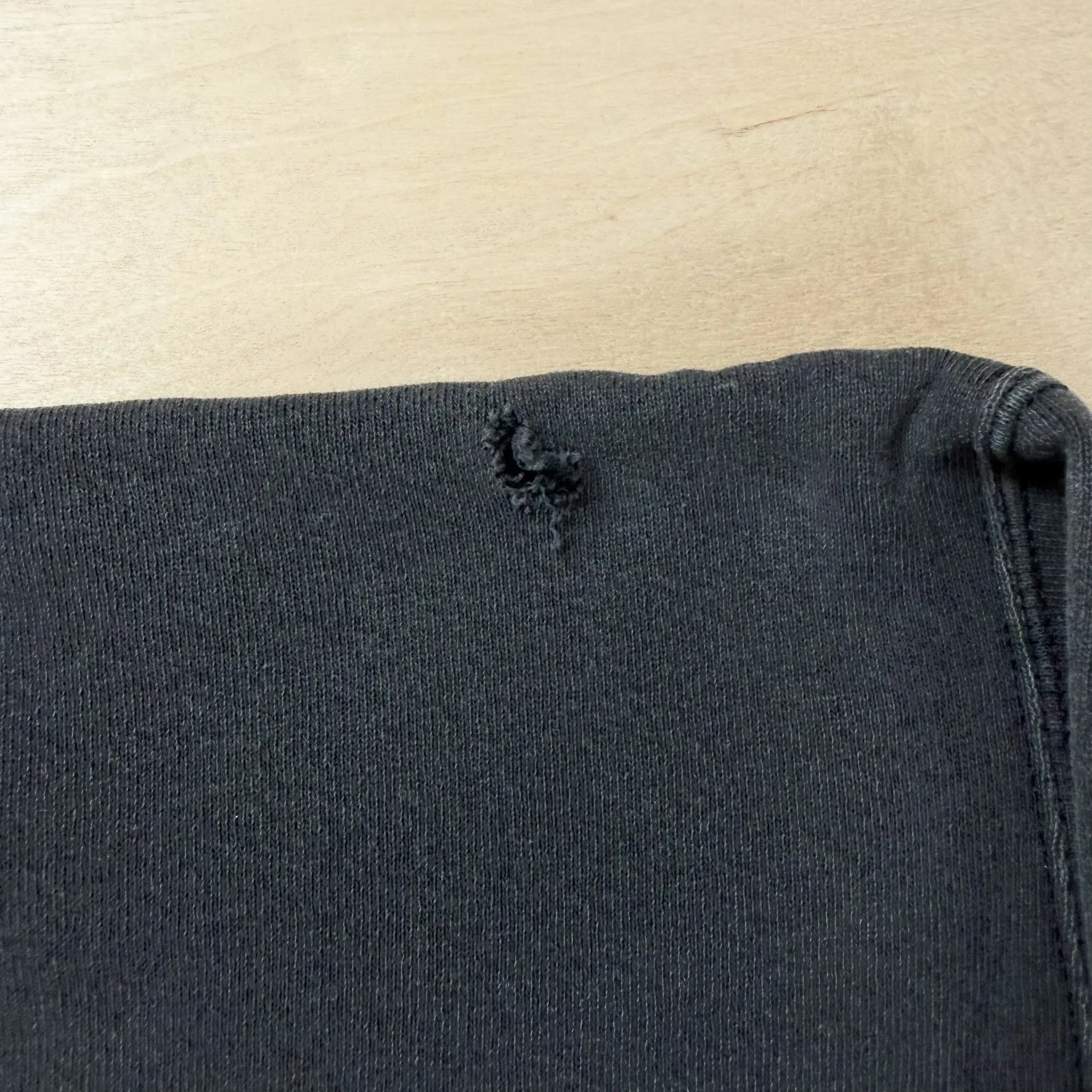 J- Vintage Harley Davidson The Legend Rolls On Logo Crewneck - XL sold by HG Vintage product image thumbnail 4