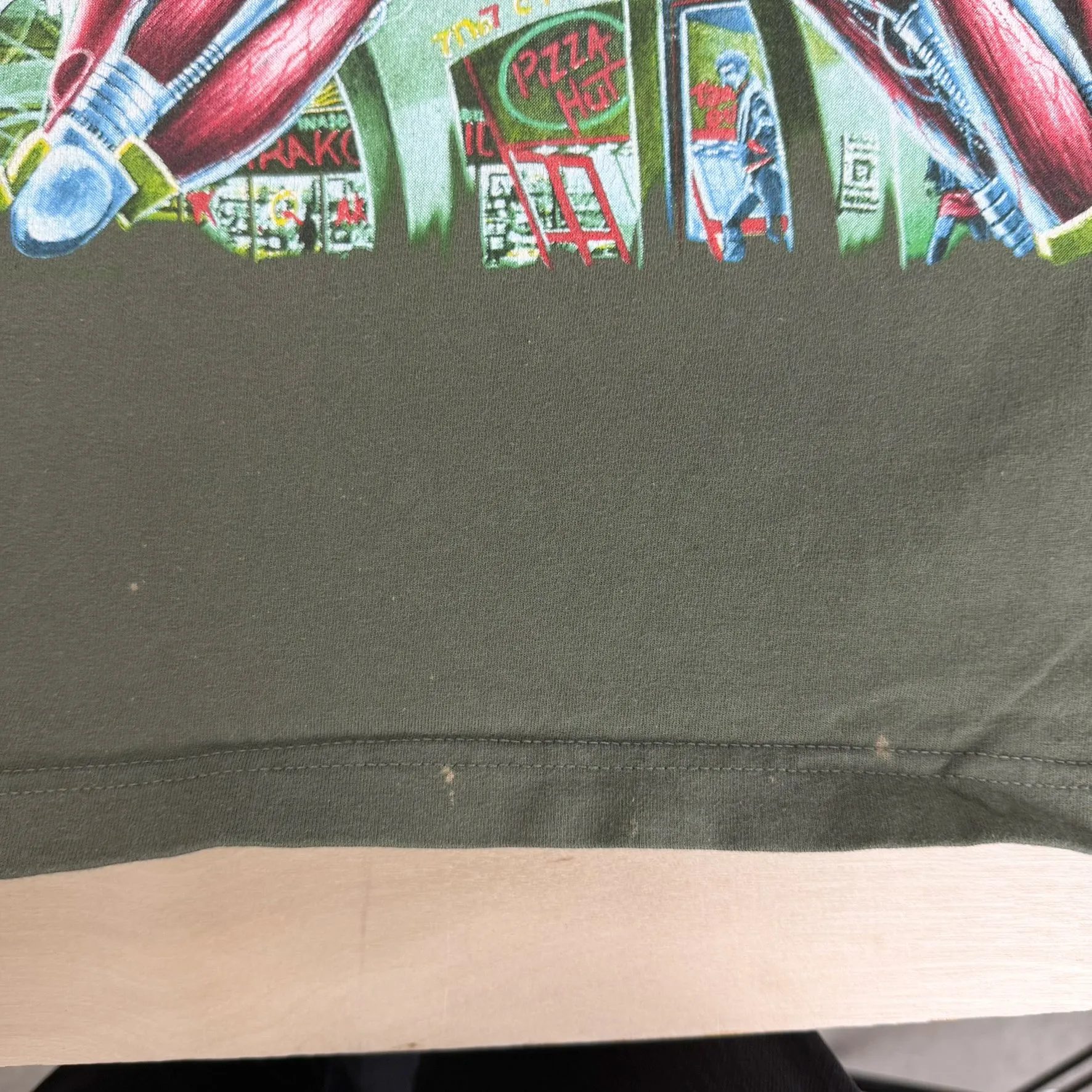 J- Iron Maiden Somewhere On Tour 86-87 Reprint Tee - L sold by HG Vintage product image thumbnail 5