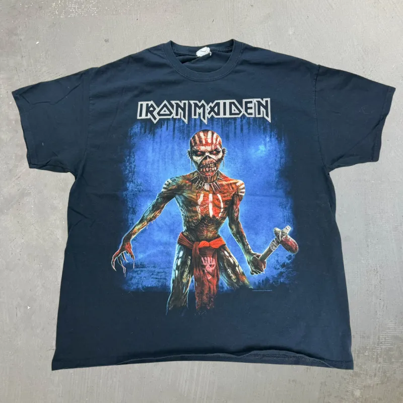 J- '16 Iron Maiden The Book Of Souls Tour Graphic Tee - XL made by HG Vintage