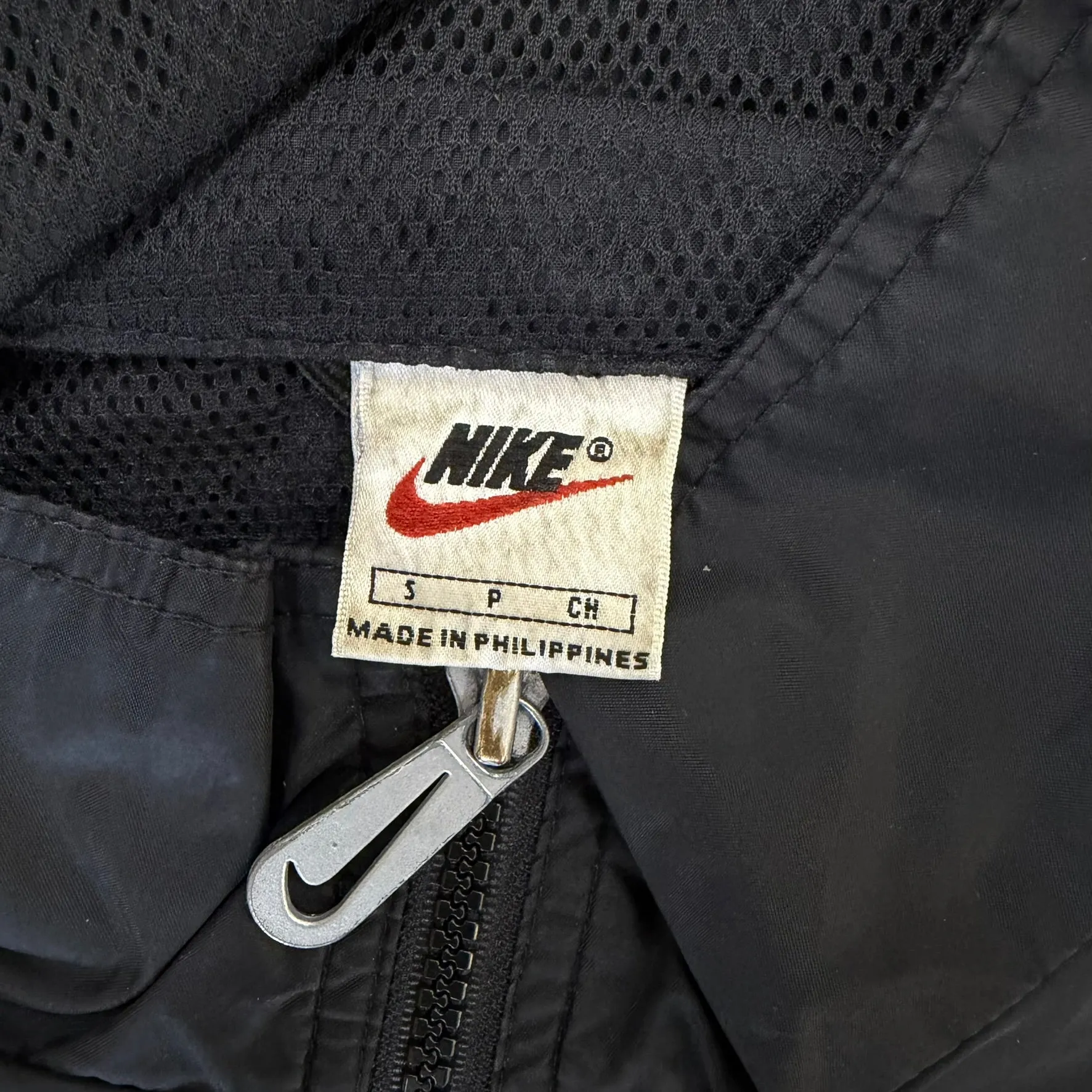 J- Vintage Nike Embroidered Swoosh Black Zip Up Lightweight Jacket - S sold by HG Vintage product image thumbnail 3
