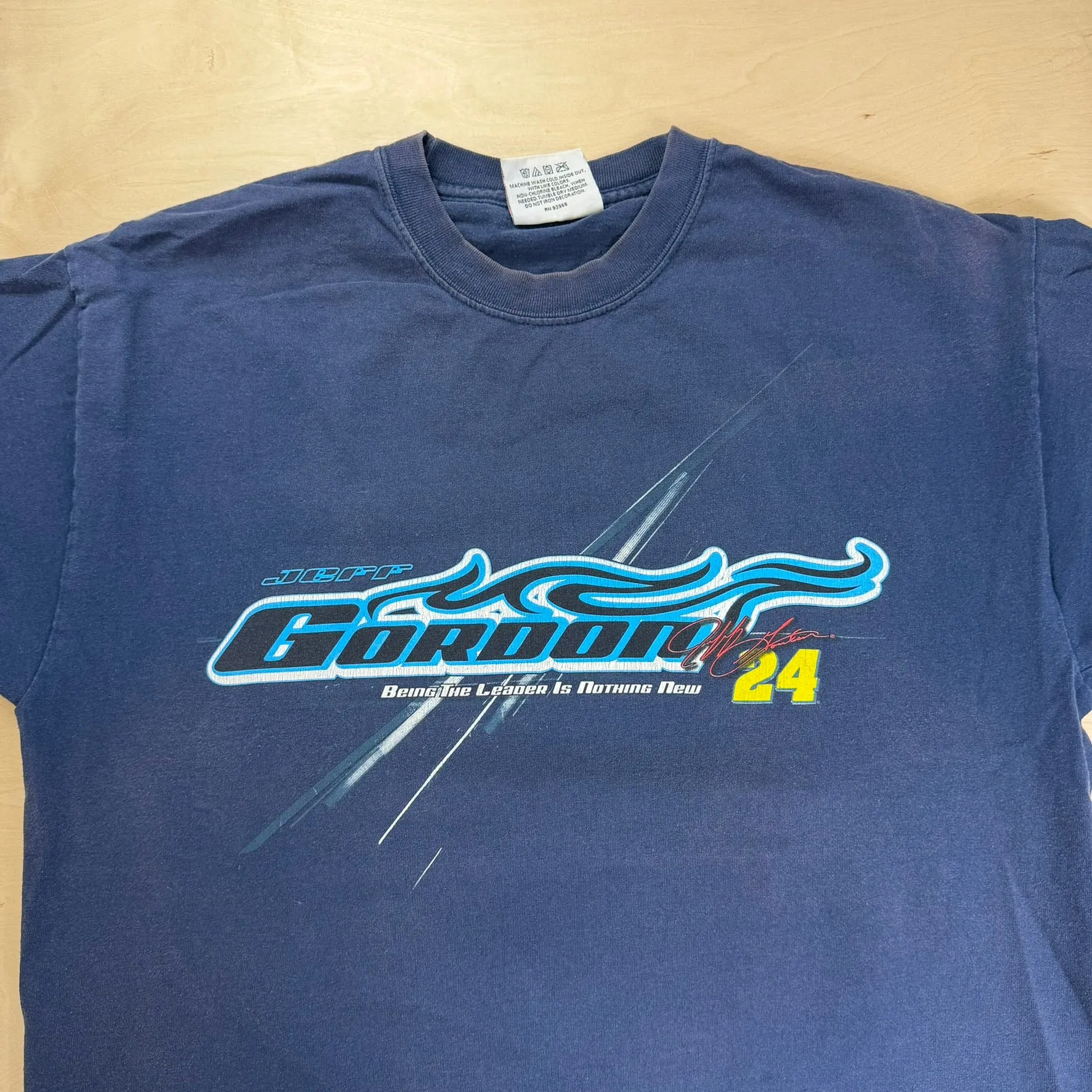 J- Vintage '04 Nascar Jeff Gordon Text Graphic Tee - M sold by HG Vintage product image thumbnail 2