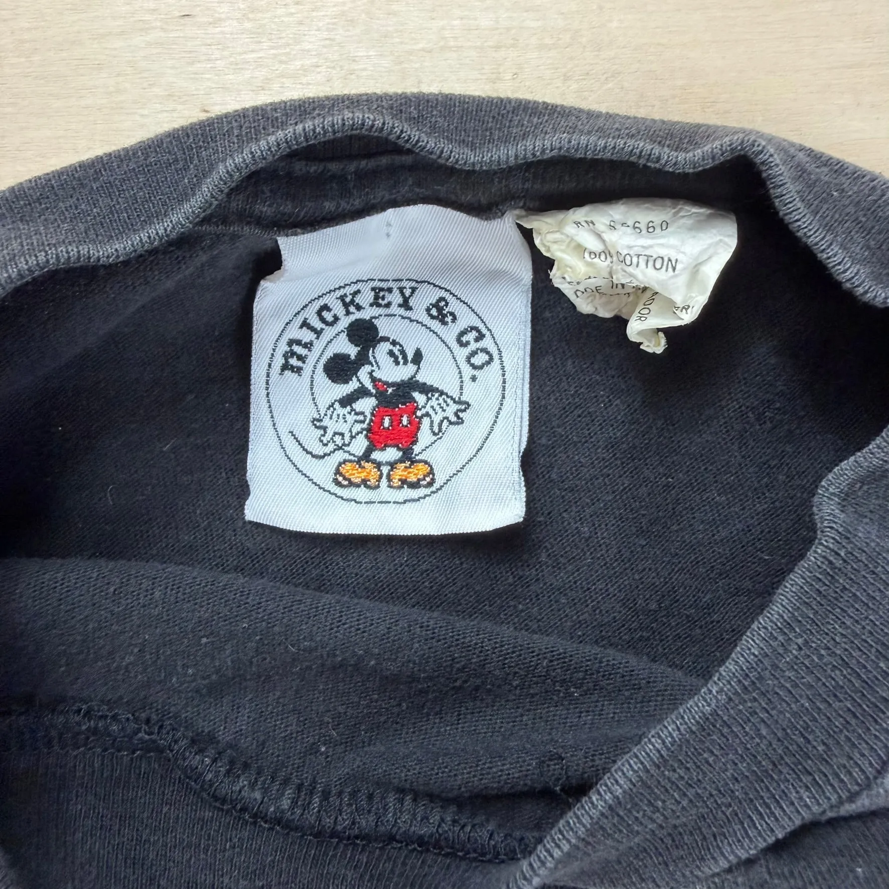 J- Vintage Disney Daffy Duck Graphic Single Stitch Tee - OSFA sold by HG Vintage product image thumbnail 3