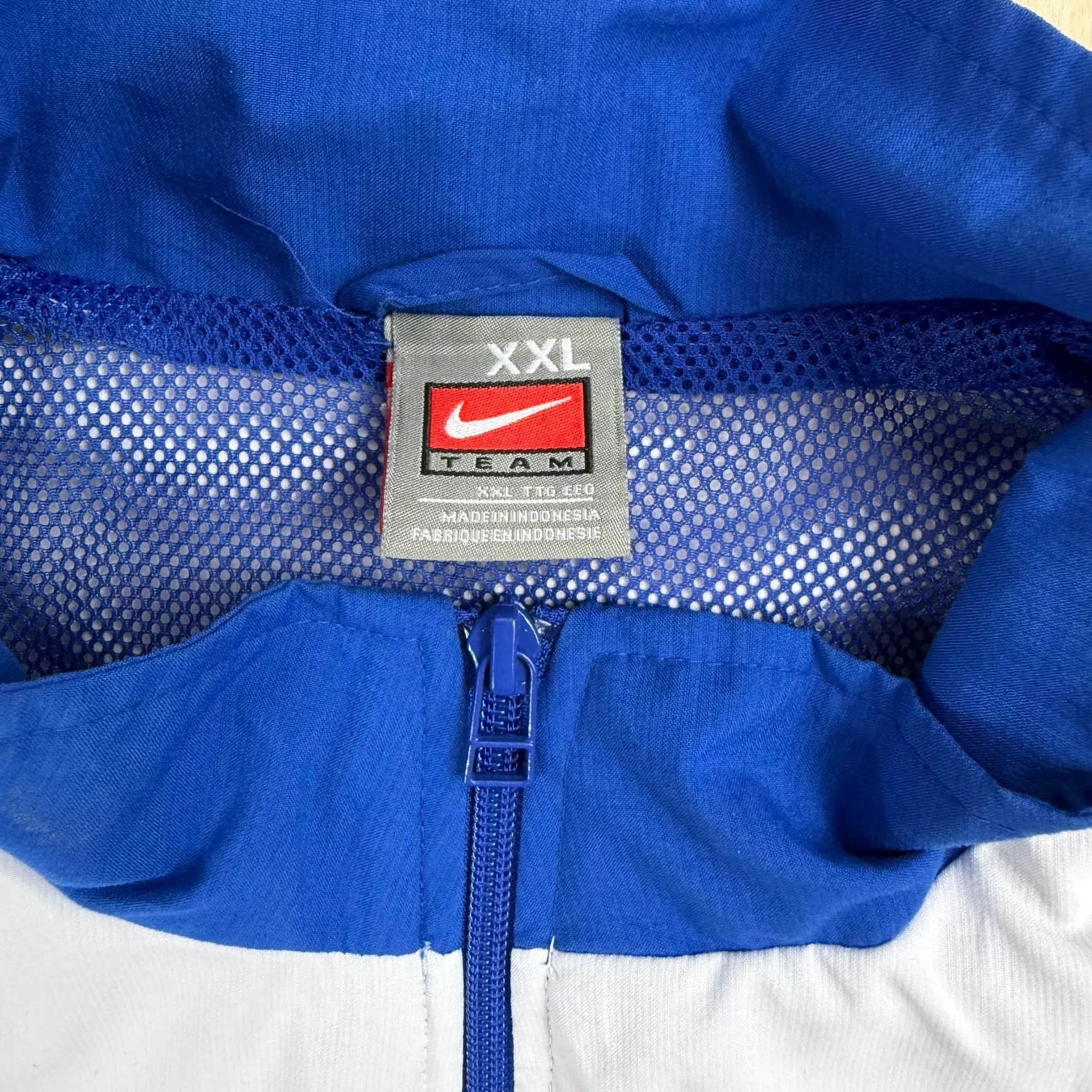 J- Vintage Nike Team Embroidered Swoosh Blue Zip Up Lightweight Jacket - 2XL sold by HG Vintage product image thumbnail 3