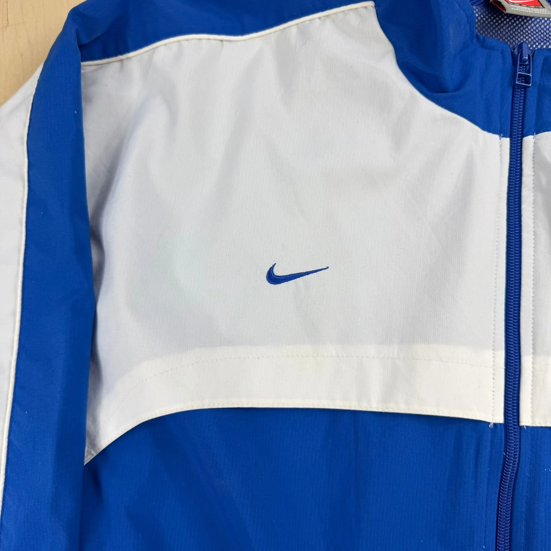 J- Vintage Nike Team Embroidered Swoosh Blue Zip Up Lightweight Jacket - 2XL sold by HG Vintage product image thumbnail 2