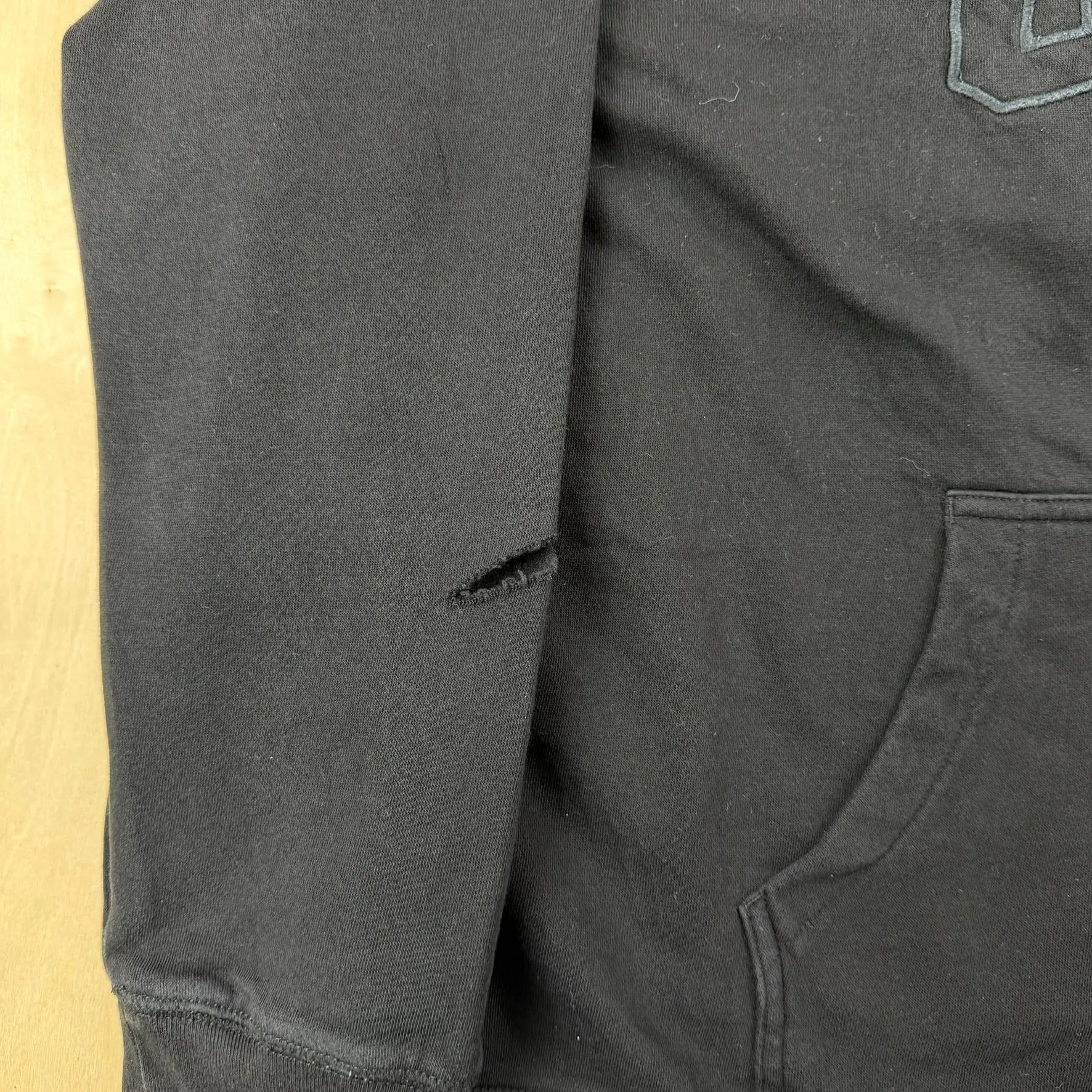 J- Vintage Gap Embroidered Text Black Zip Up Hoodie - 2XL sold by HG Vintage product image thumbnail 4