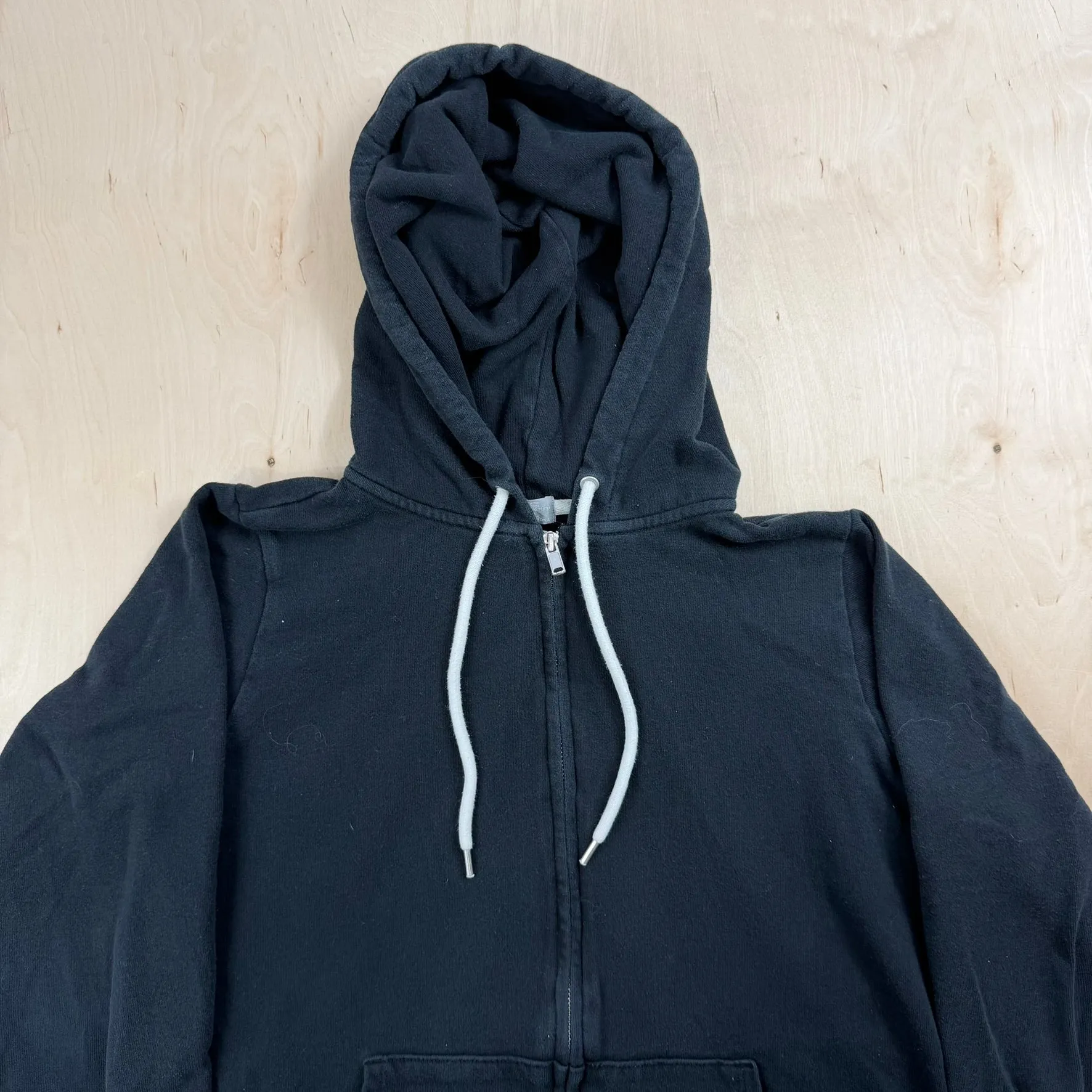 J- Vintage Gap Sweats Black Zip Up Hoodie - M sold by HG Vintage product image thumbnail 2