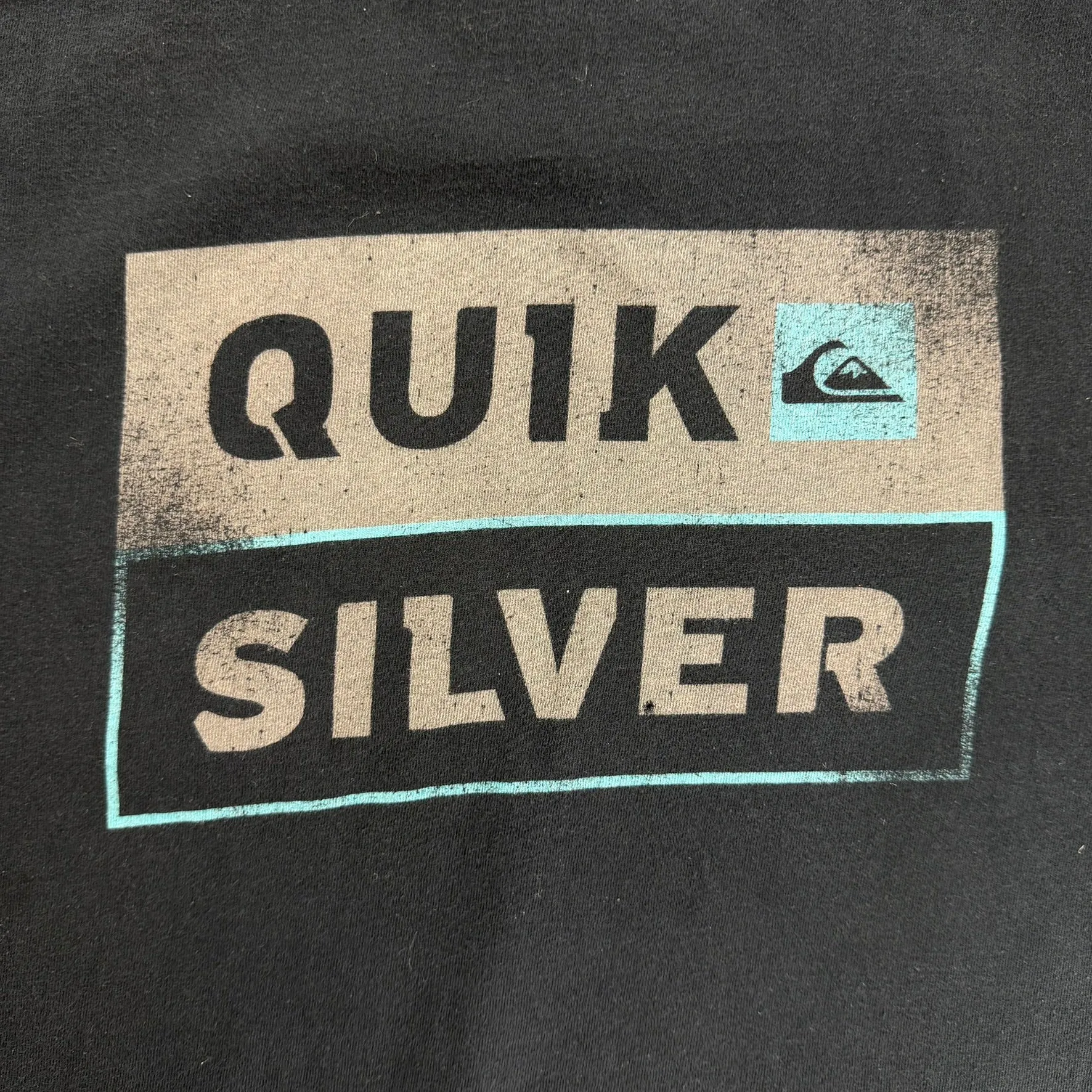 J- Quicksilver Text Graphic Tee - 2XL sold by HG Vintage product image thumbnail 2