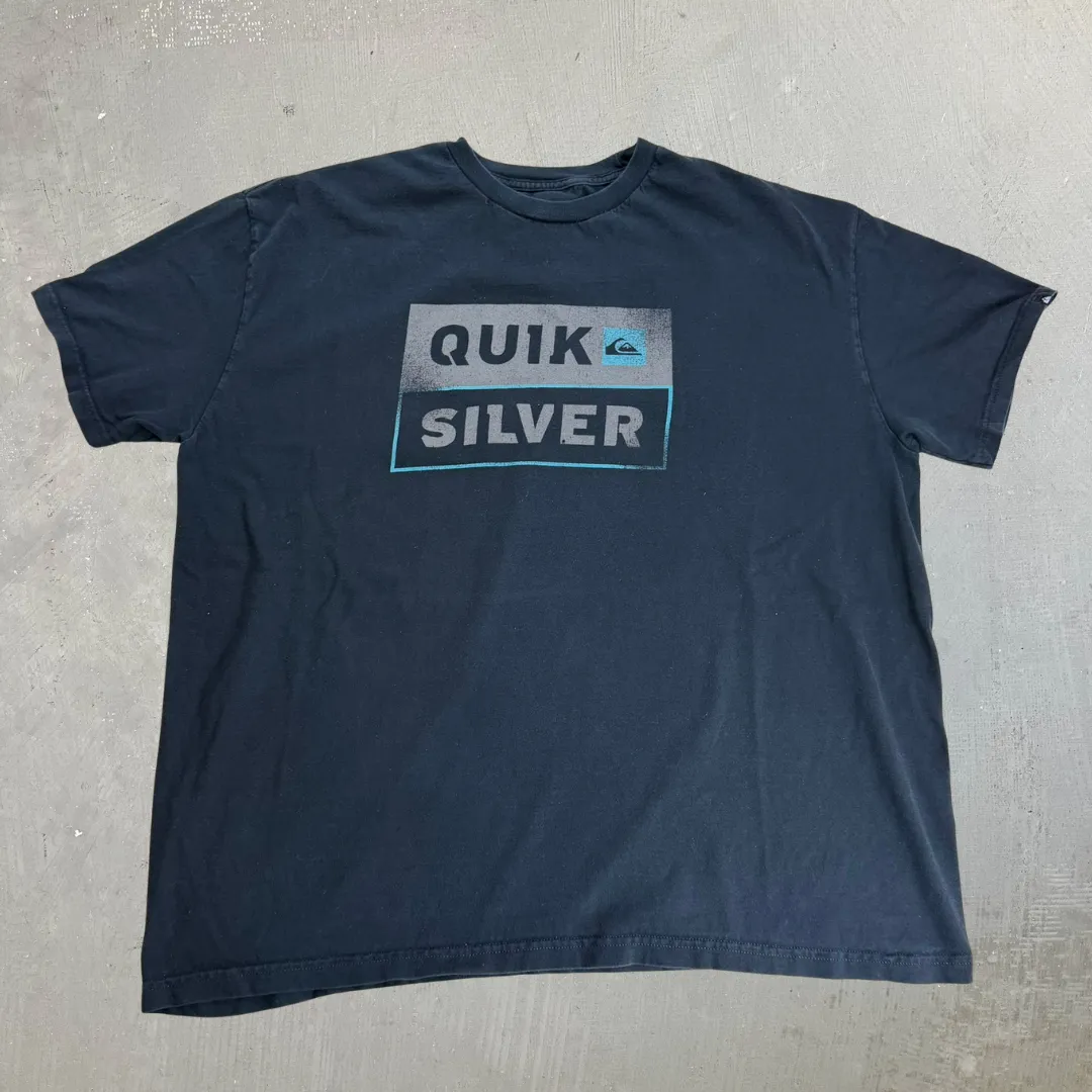 J- Quicksilver Text Graphic Tee - 2XL sold by HG Vintage