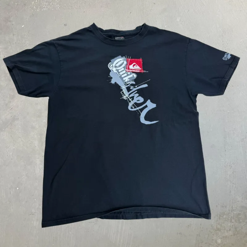 J- Quicksilver Text & Logo Patch Graphic Tee - L made by HG Vintage
