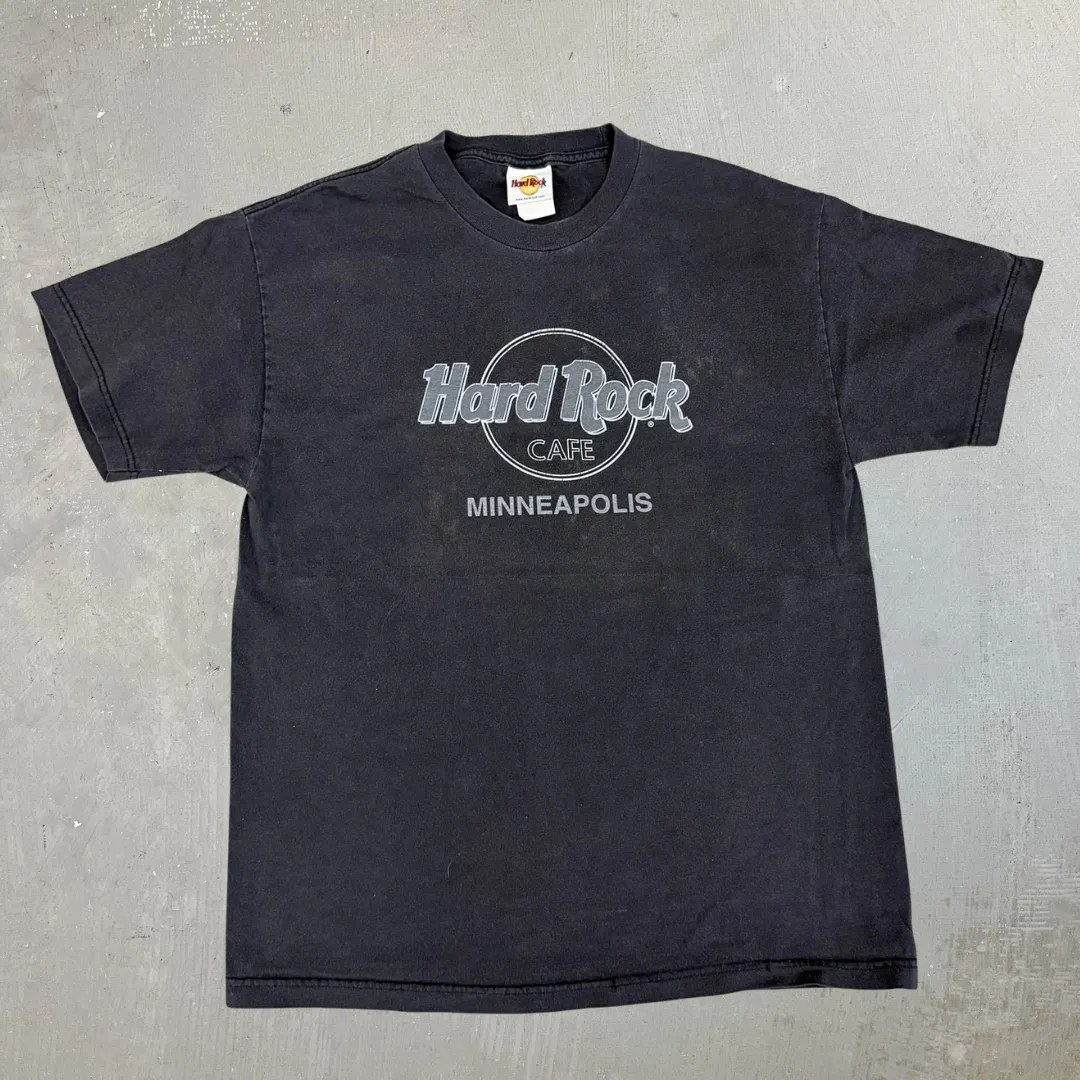 J- Vintage Hard Rock Cafe Minneapolis Graphic Tee - L sold by HG Vintage