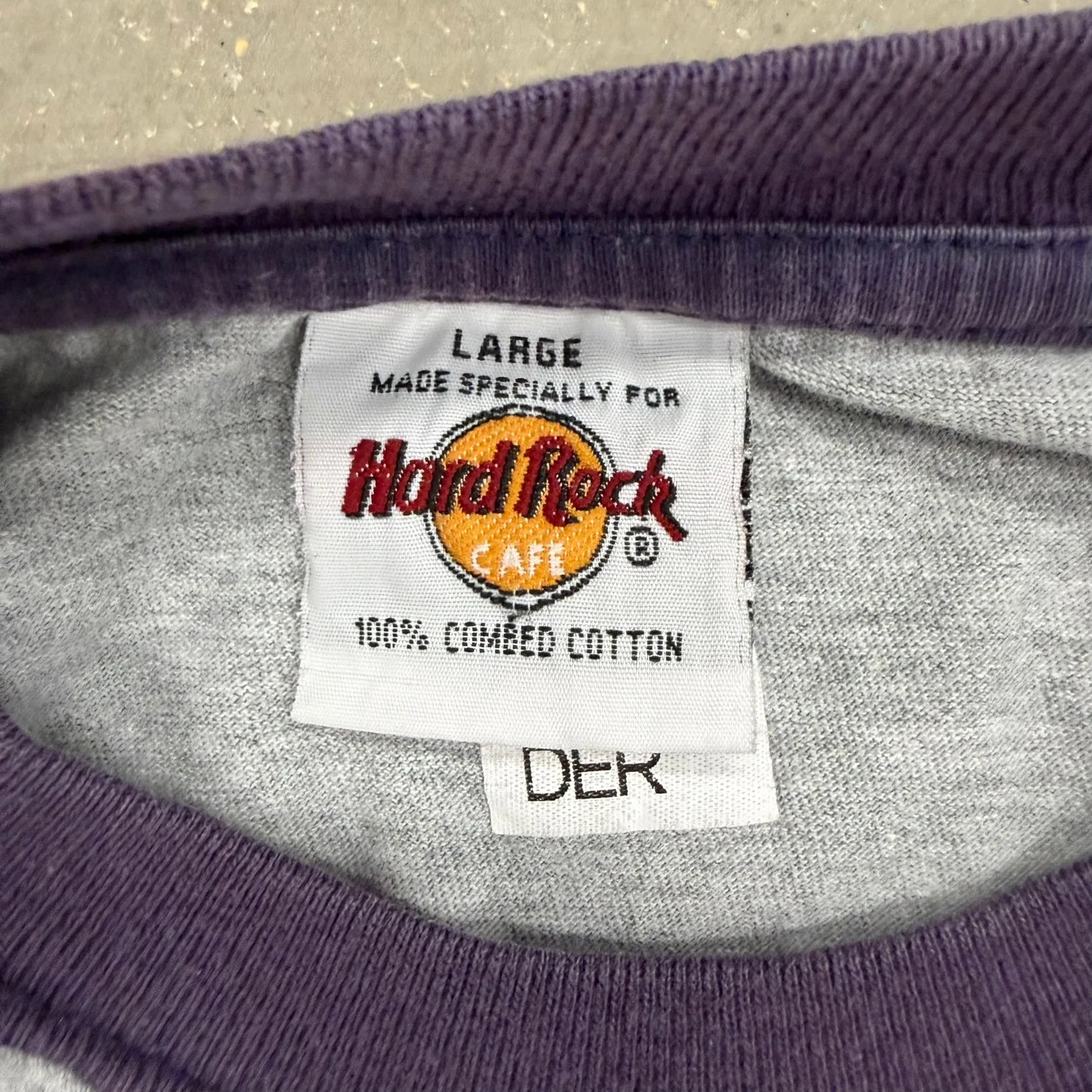 J- Vintage Hard Rock Cafe Barcelona Graphic Tee - L sold by HG Vintage product image thumbnail 3