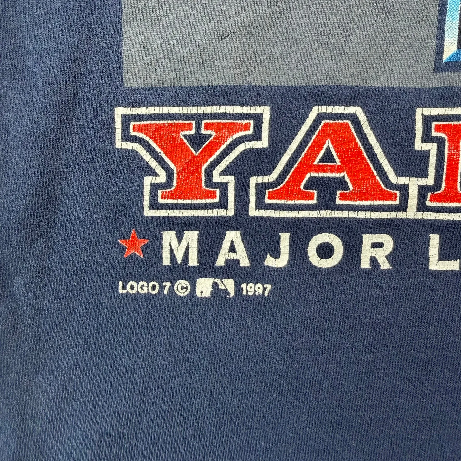 J- Vintage '97 New York Yankees MLB Logo 7 Graphic Tee - L sold by HG Vintage product image thumbnail 3