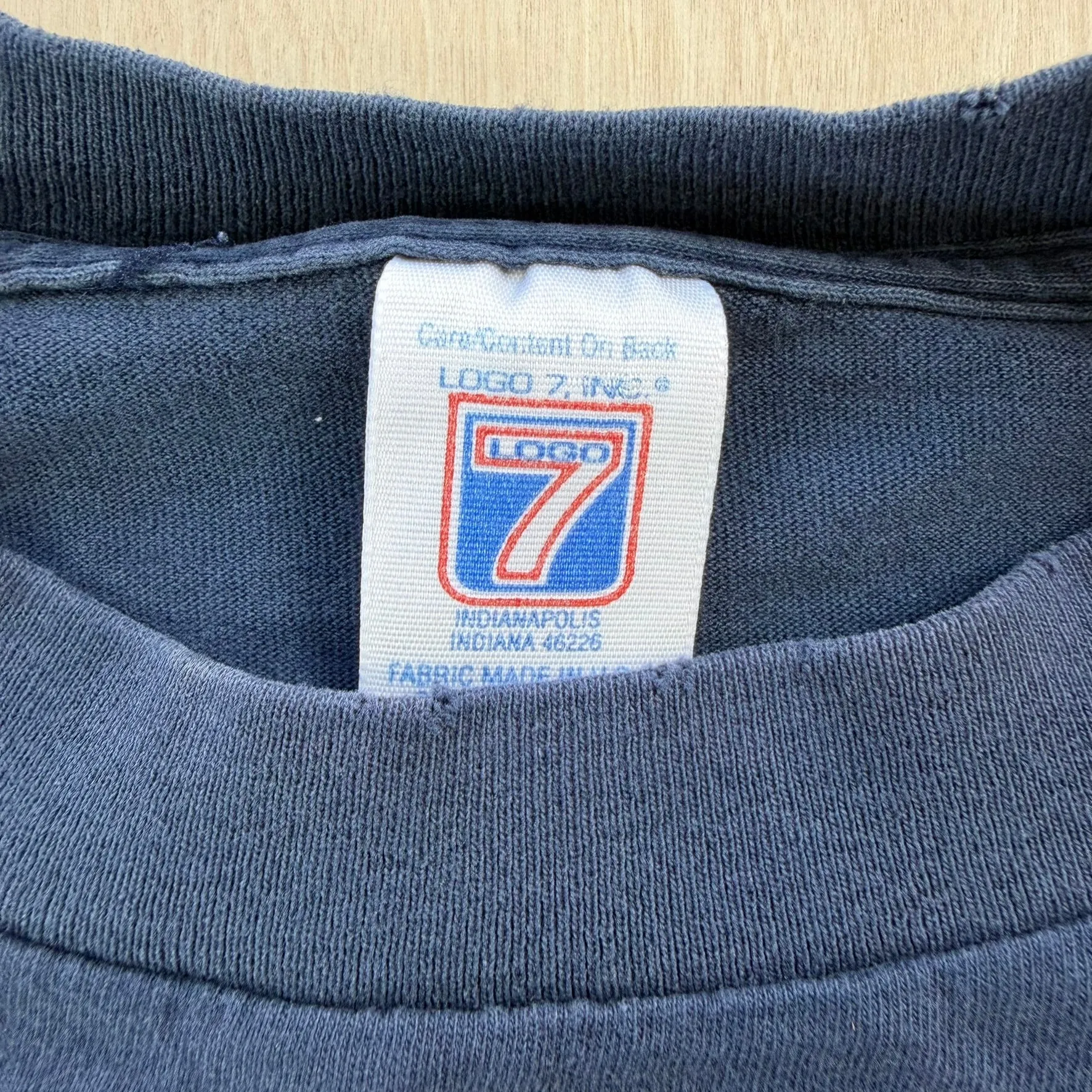 J- Vintage '97 New York Yankees MLB Logo 7 Graphic Tee - L sold by HG Vintage product image thumbnail 4