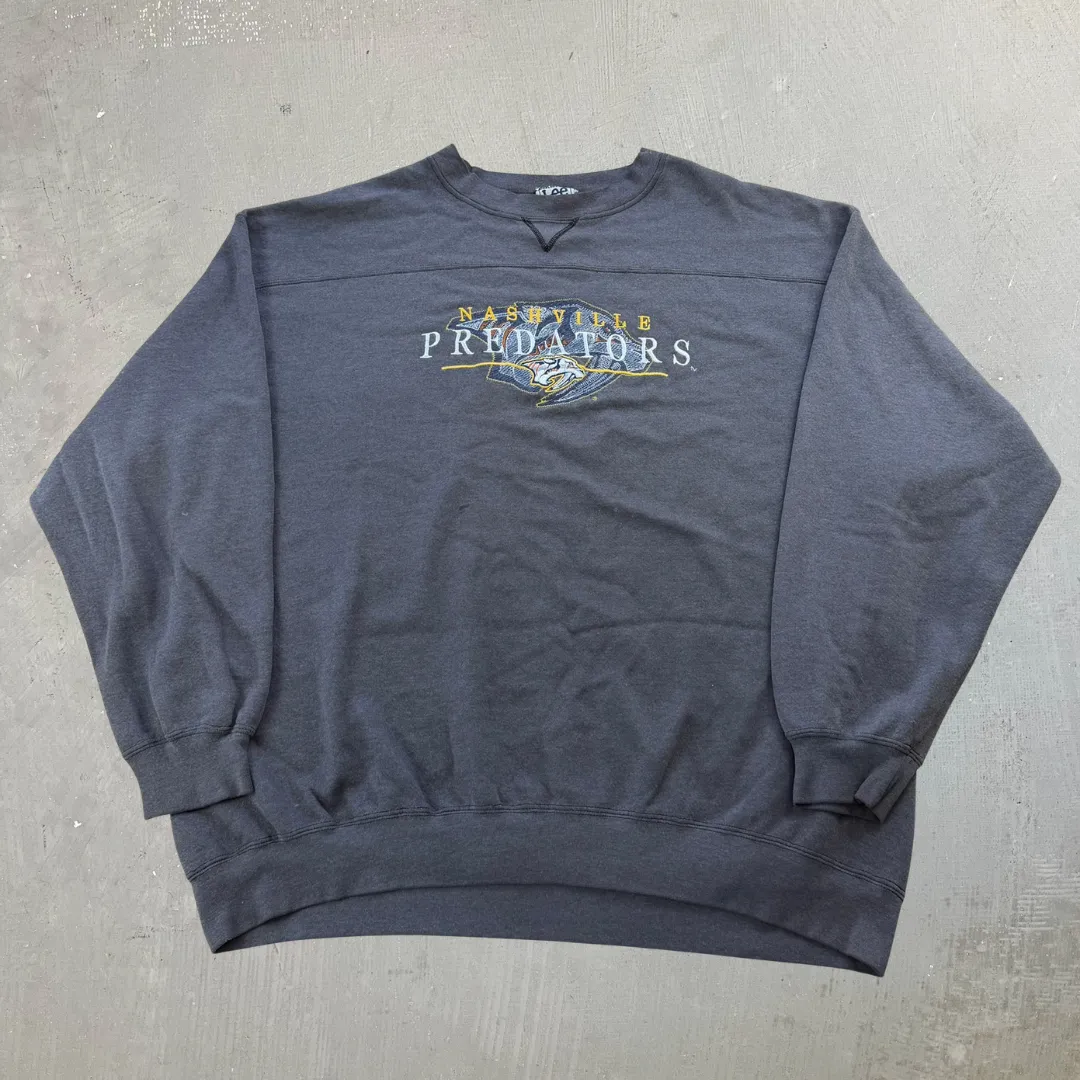J- Vintage Nashville Predators NHL Lee Embroidered Logo Crewneck - XL sold by HG Vintage
