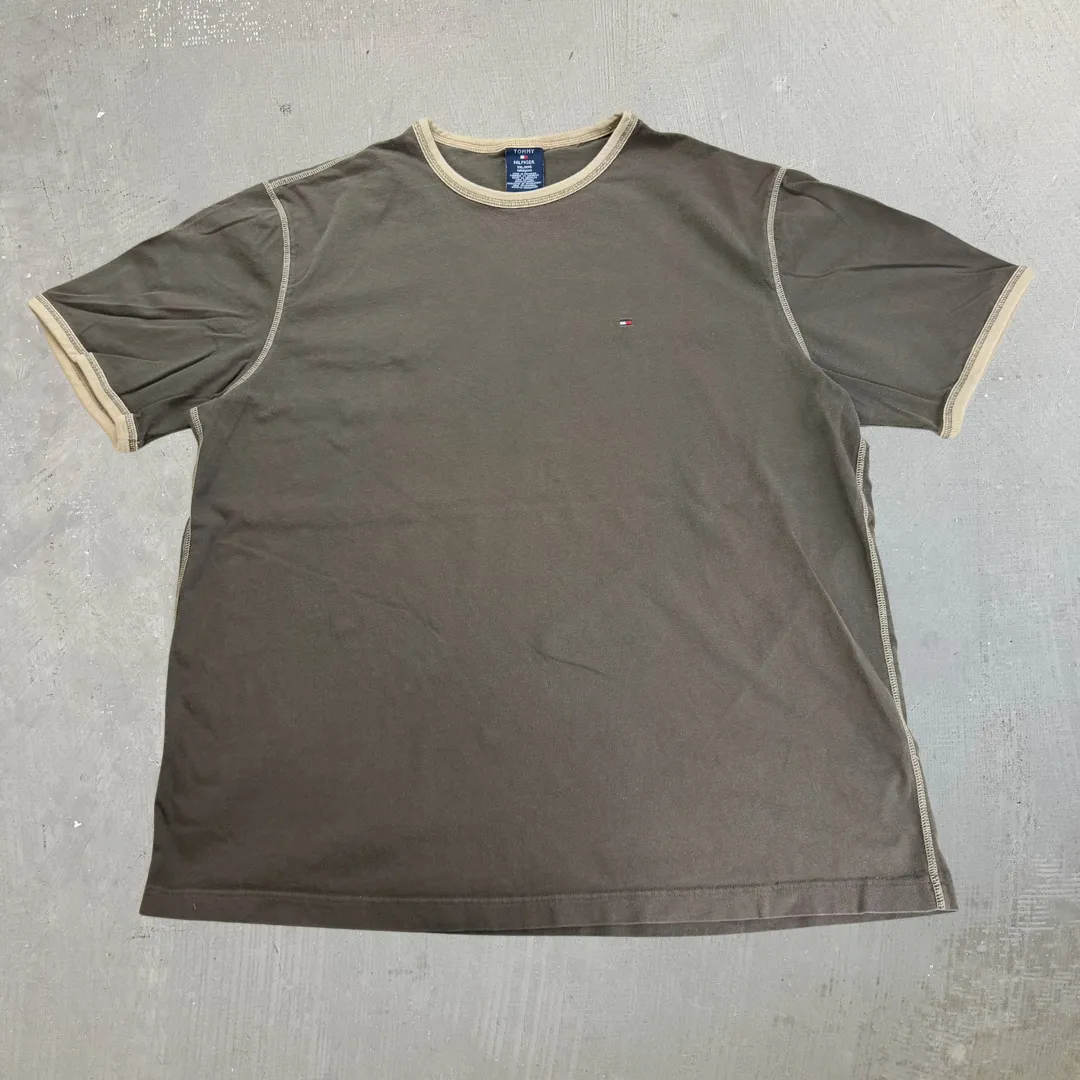 J- Vintage Tommy Hilfiger Logo Exposed Stitching Tee - 2XL sold by HG Vintage