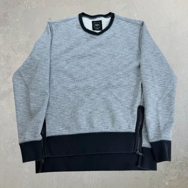 J- Vintage GAP Two-Tone Blank Crewneck - L made by HG Vintage