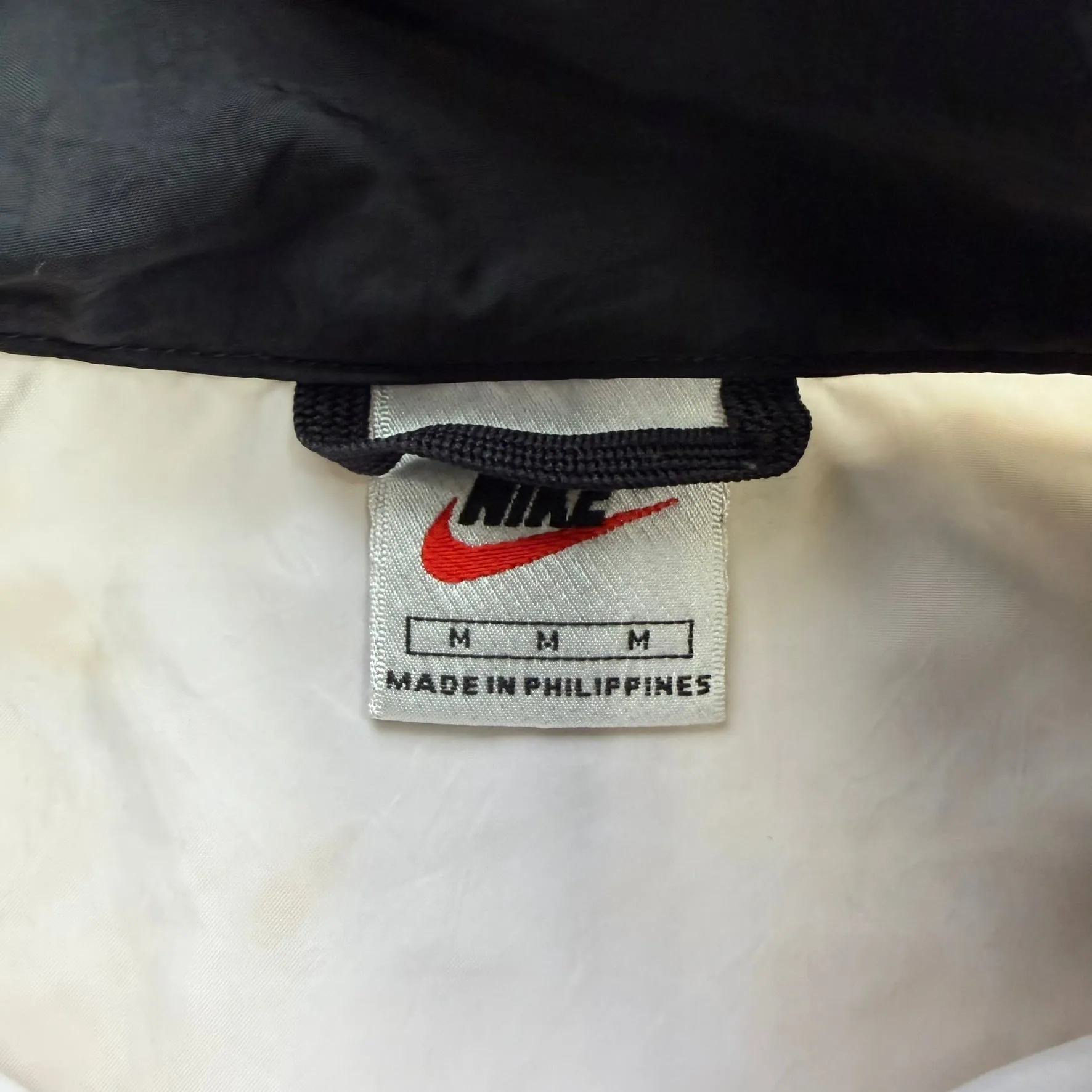 J- Vintage Nike Embroidered Swoosh Red/White Lightweight Zip Up Jacket - M sold by HG Vintage product image thumbnail 4