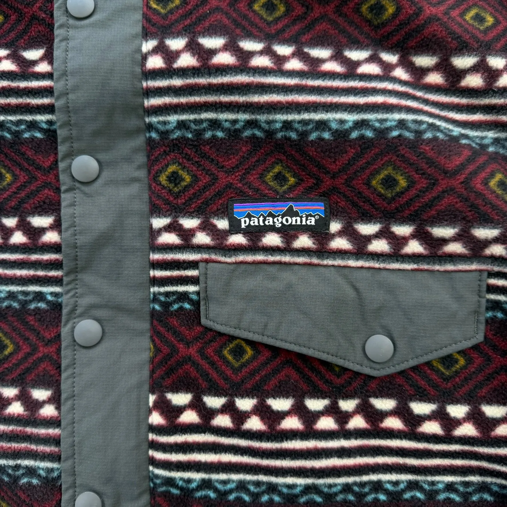 J- Patagonia Reversible Synchilla Patterned Polar Fleece - L sold by HG Vintage product image thumbnail 2