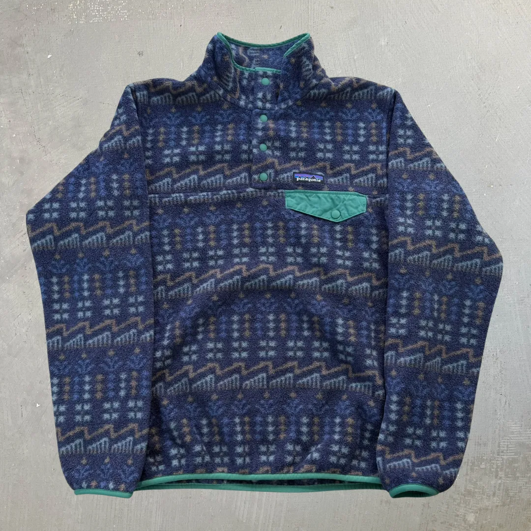 J- Patagonia Synchilla Navy/Green Patterned Polar Fleece - S sold by HG Vintage