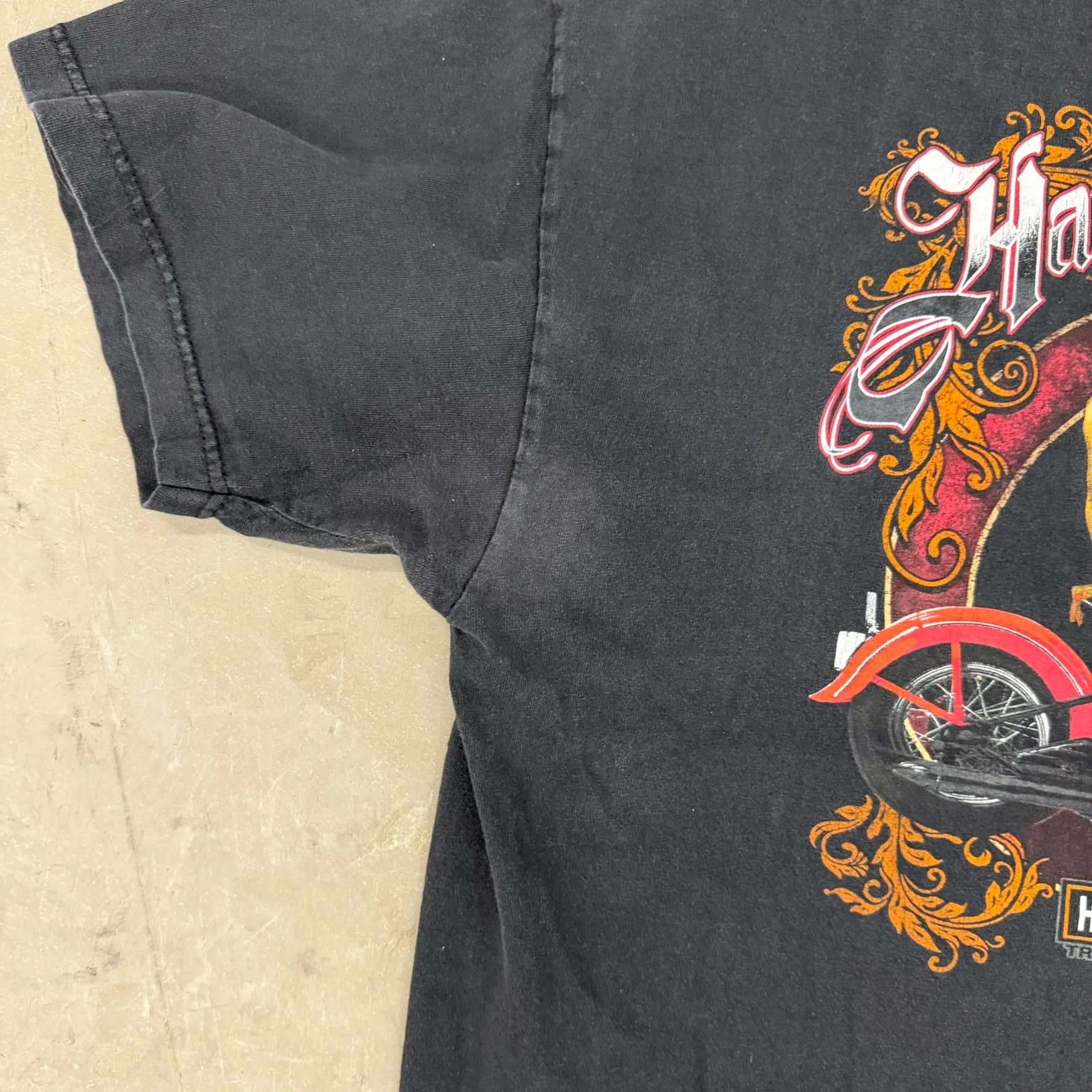 J- '17 Harley Davidson Vancouver Canada Graphic Tee - XL sold by HG Vintage product image thumbnail 5