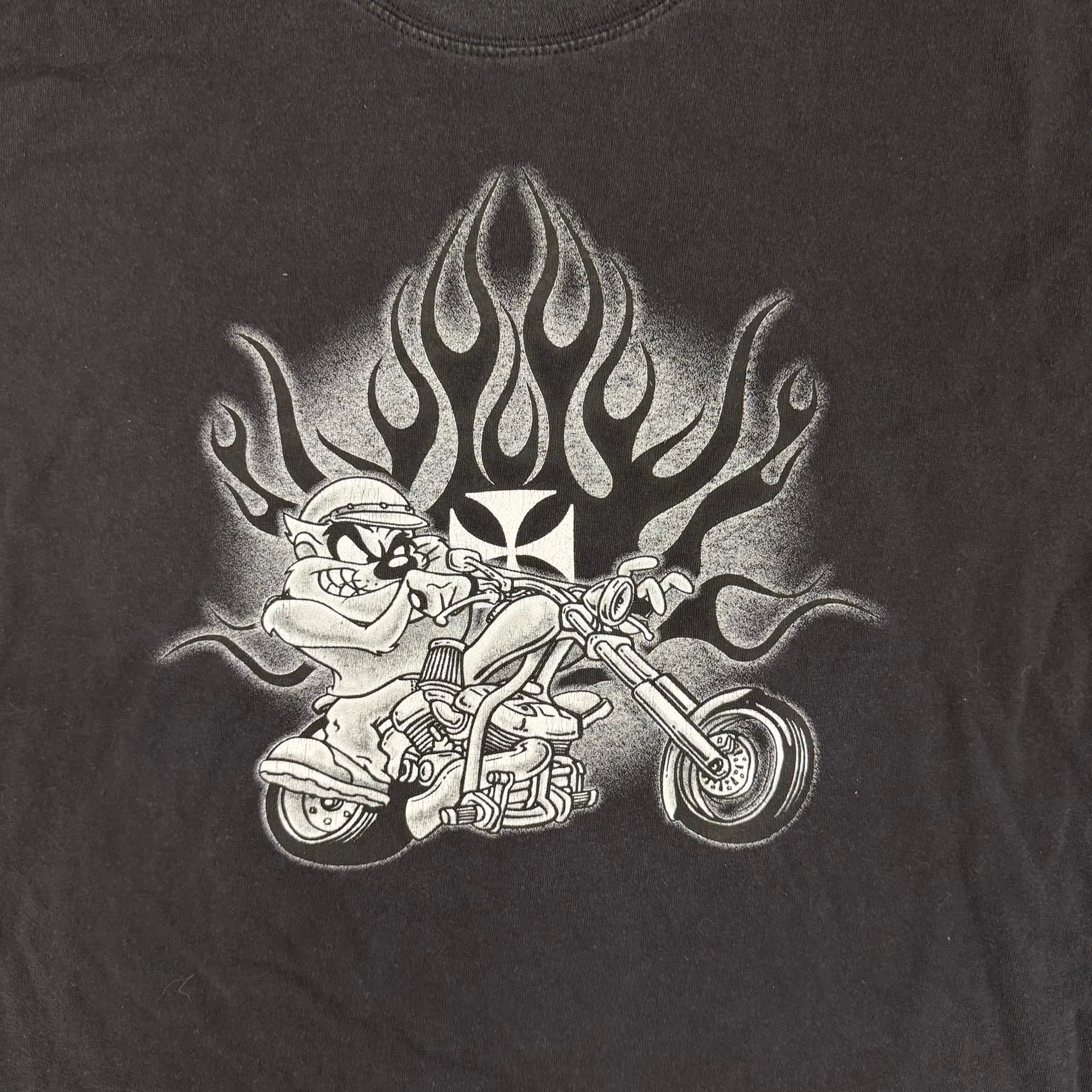 J- Vintage '00 Looney Tunes Tazmanian Devil Motorcycle Graphic Tee - L sold by HG Vintage product image thumbnail 2