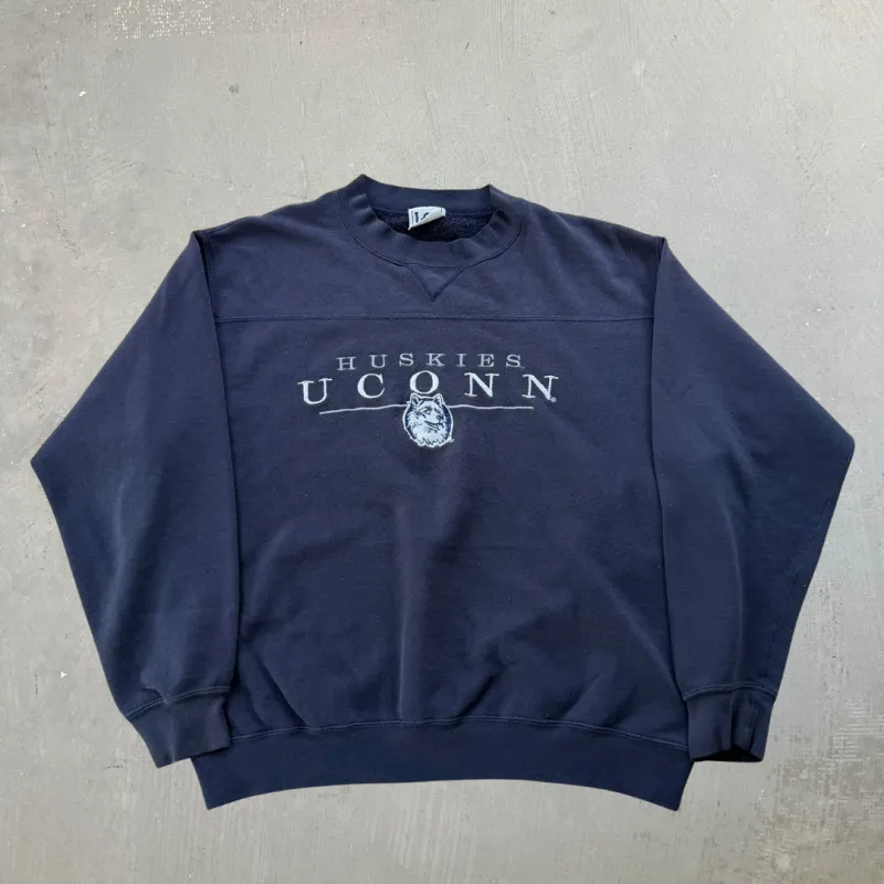 J- Vintage Uconn Huskies Embroidered Text & Logo Lee Crewneck - L made by HG Vintage