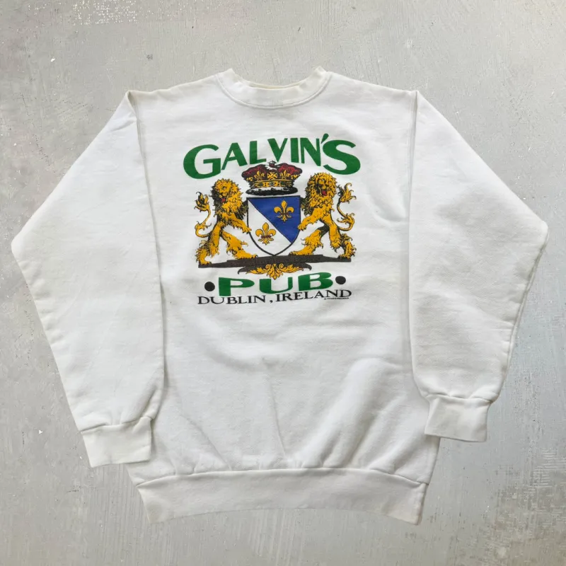 J- Vintage '90 Galvin's Pub Dublin Ireland Graphic Crewneck - M made by HG Vintage