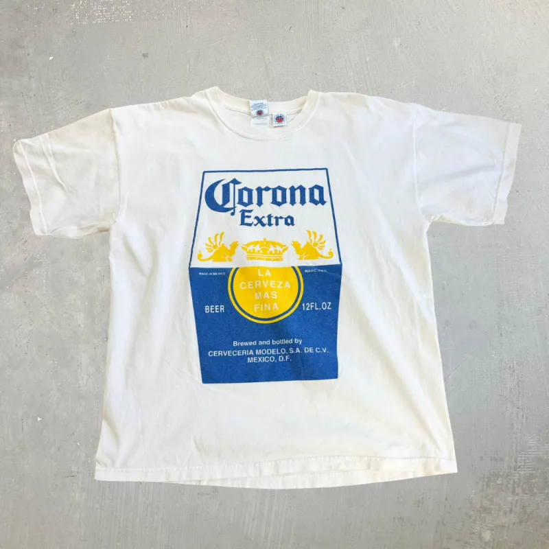 J- Vintage '08 Corona Extra Logo Graphic Tee - L made by HG Vintage