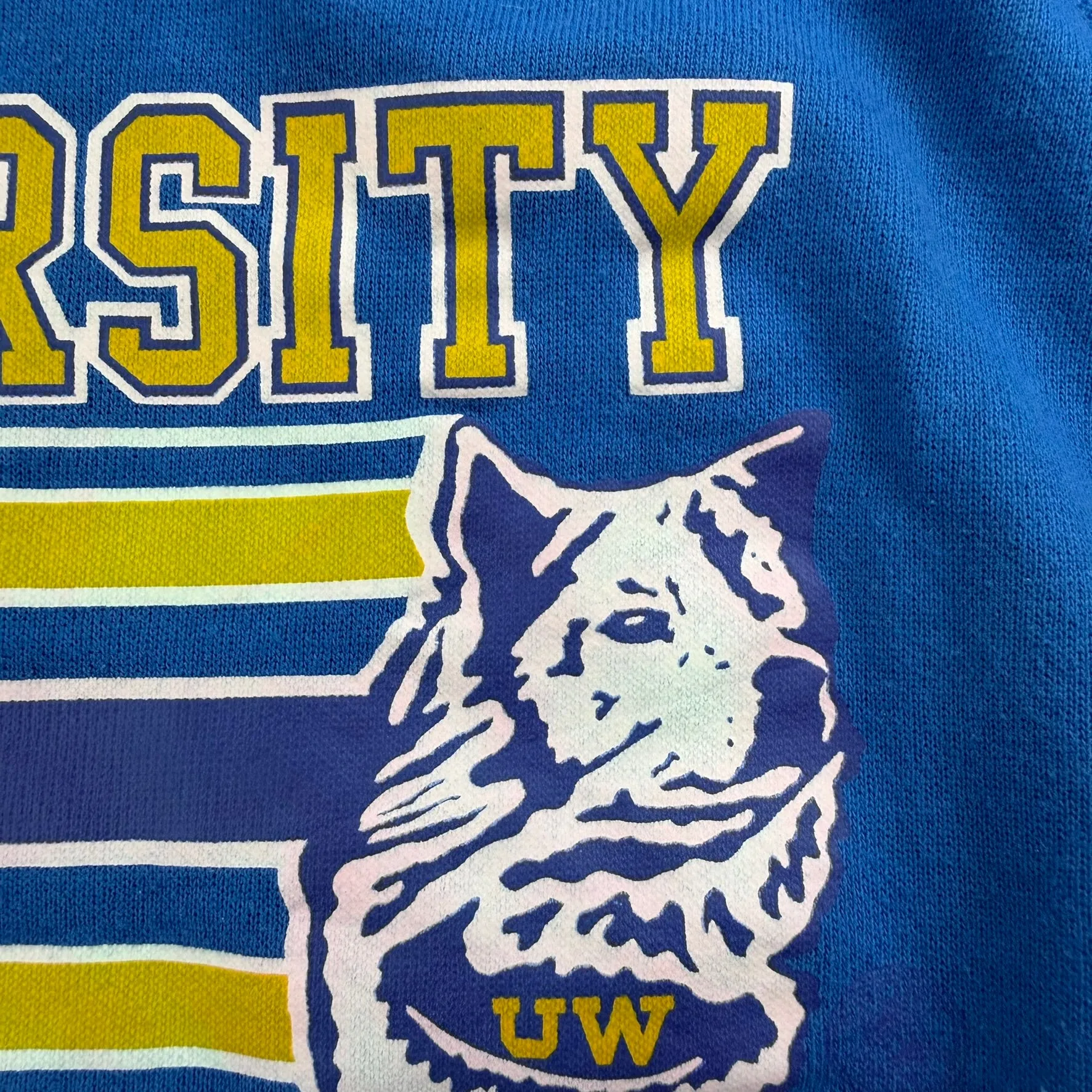 J- Vintage University Of Washington Text Made In USA Crewneck - XL sold by HG Vintage product image thumbnail 4