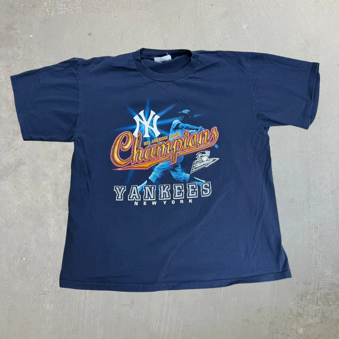 J- Vintage '98 New York Yankees MLB American League Champions Tee -XL sold by HG Vintage
