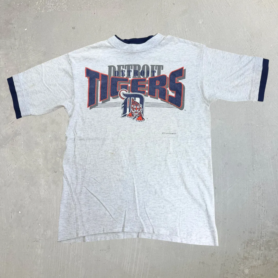 J- Vintage '95 Detroit Tigers MLB Text & Graphic Tee - L sold by HG Vintage