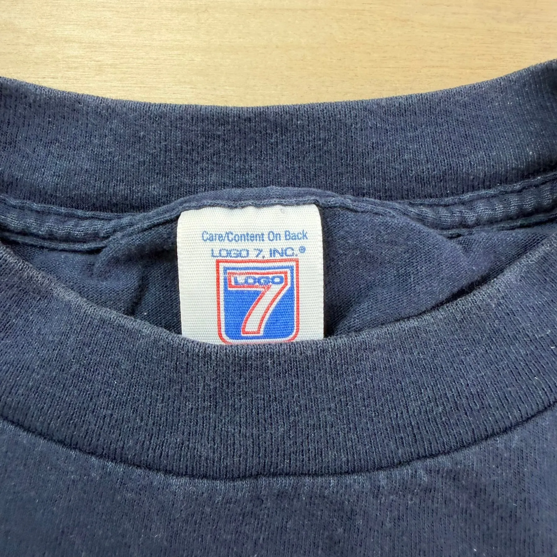 J- Vintage '97 New York Yankees MLB Logo 7 Graphic Tee - XL sold by HG Vintage product image thumbnail 4