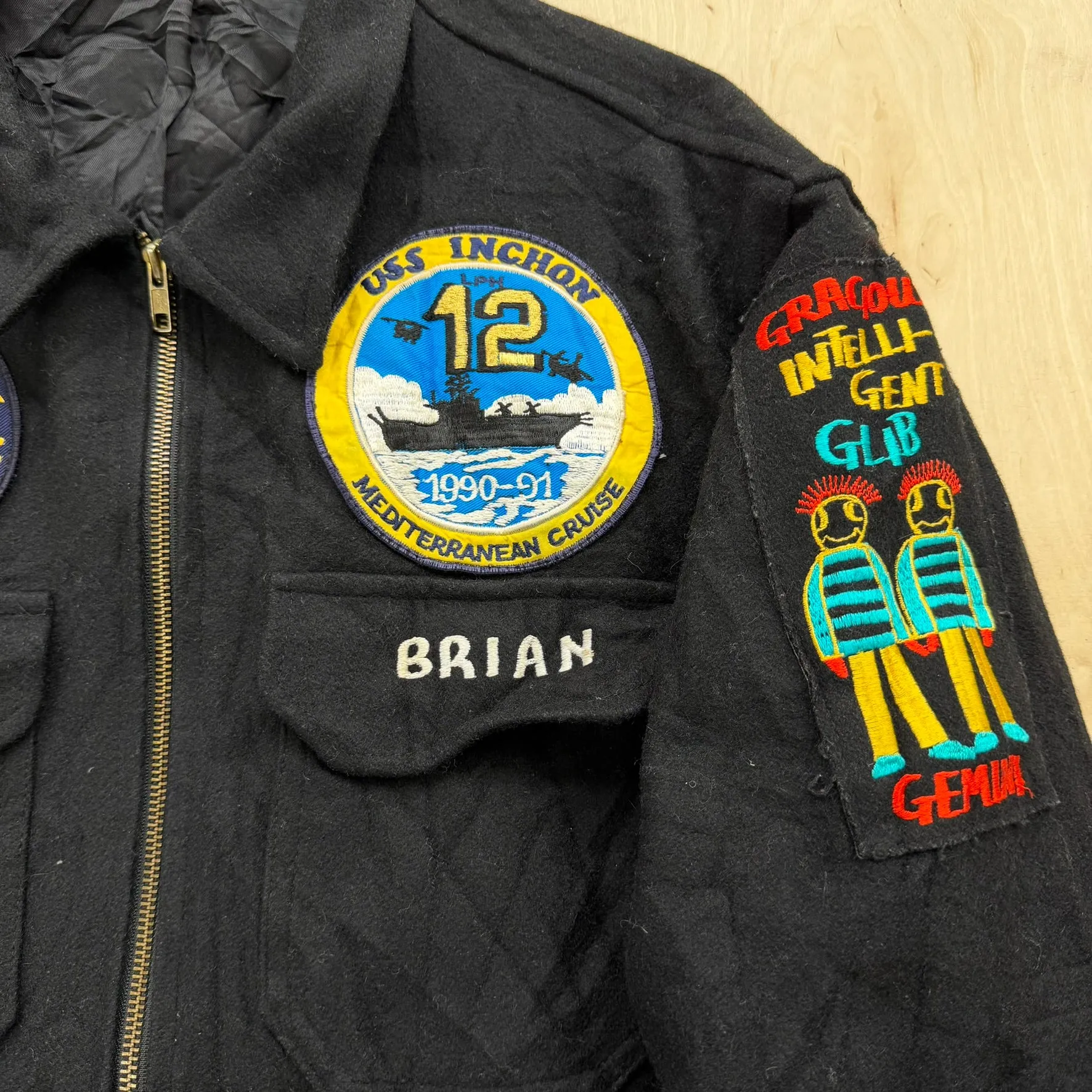 J- Vintage '90-91 US Navy USS Inchon Patches Zip Up Jacket - L sold by HG Vintage product image thumbnail 5