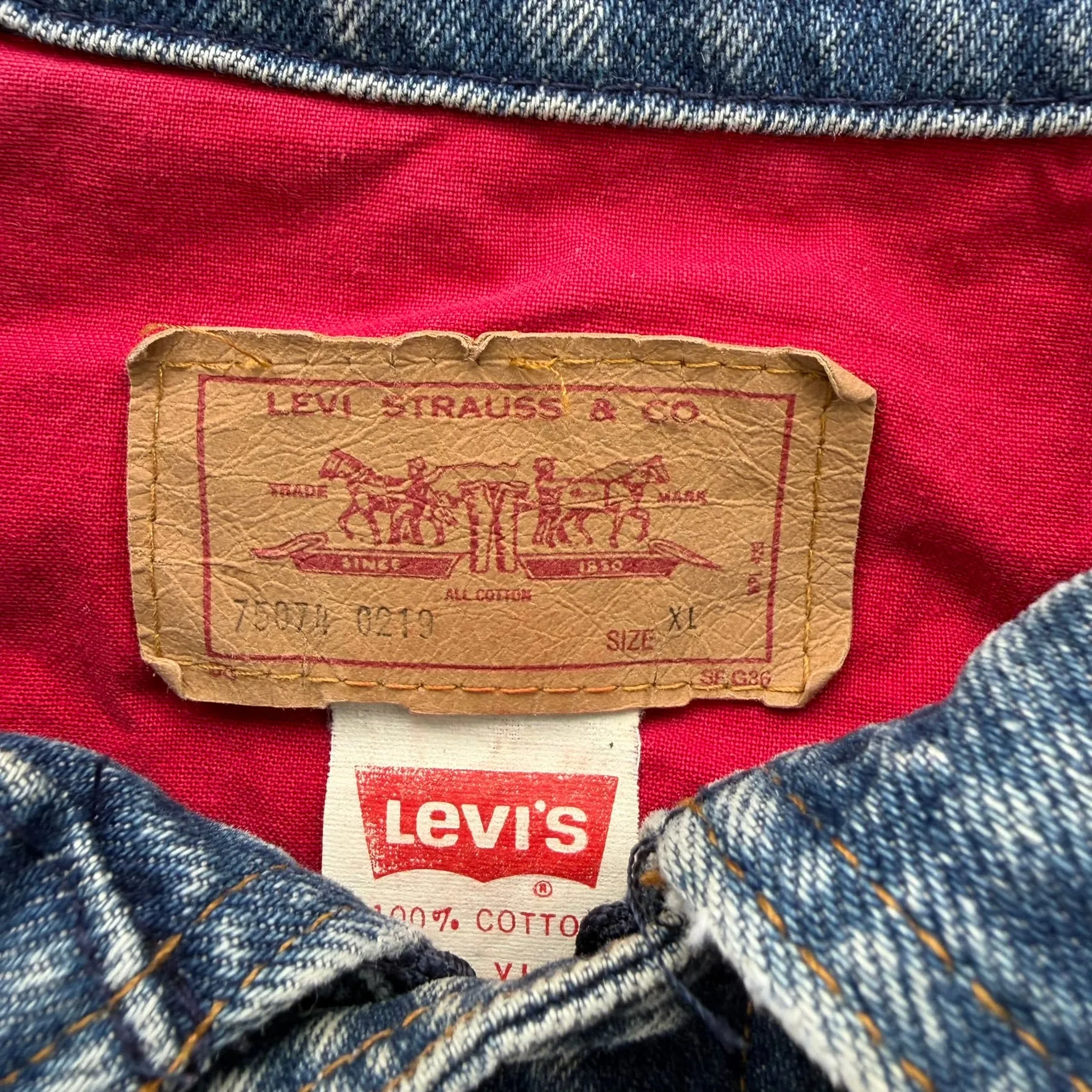 J- Vintage Levi's 90s Zip Up Denim Bomber Jacket - XL sold by HG Vintage product image thumbnail 4