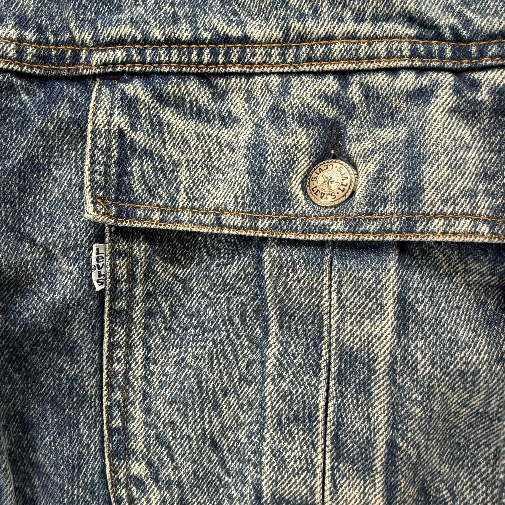 J- Vintage Levi's 90s Zip Up Denim Bomber Jacket - XL sold by HG Vintage product image thumbnail 3