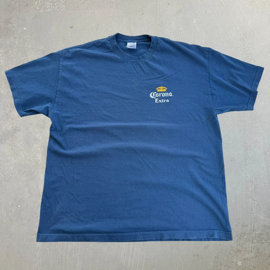 J- Vintage '05 Corona Extra High Tide Graphic Tee - XL sold by HG Vintage
