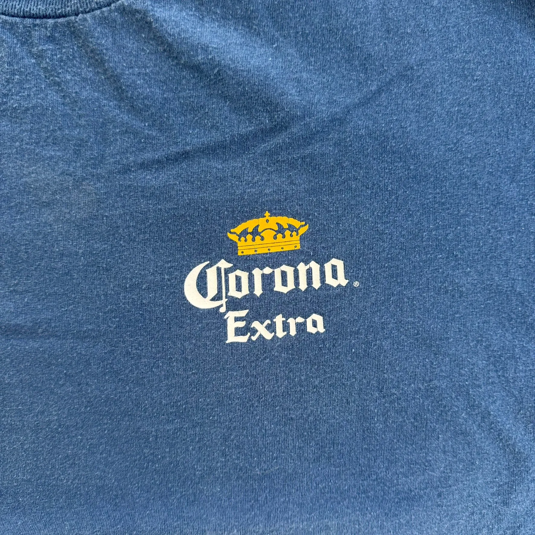 J- Vintage '05 Corona Extra High Tide Graphic Tee - XL sold by HG Vintage product image thumbnail 2