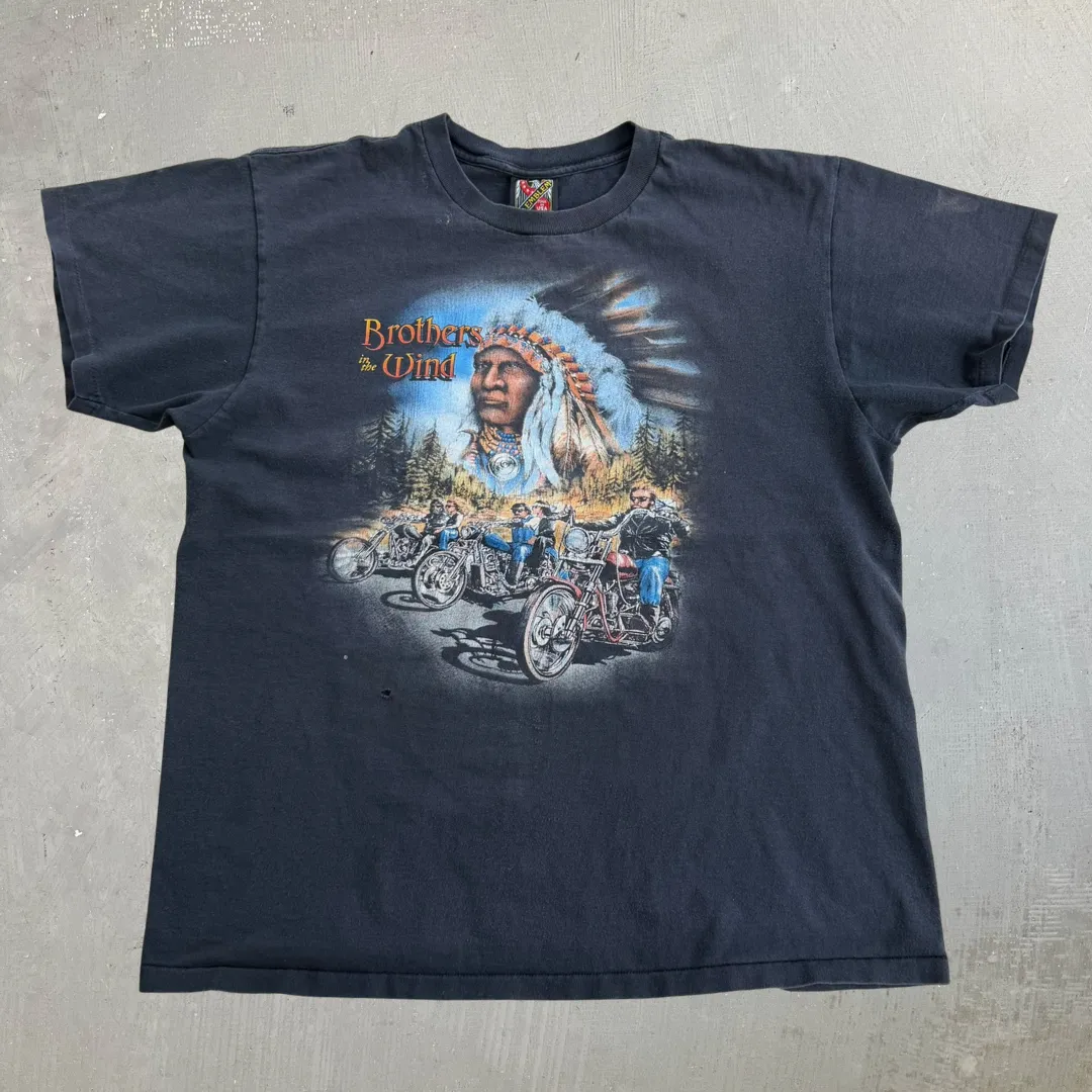 J- Vintage '95 Harley Davidson 3D Emblem Laconia Brothers In The Wind Made In USA Single Stitch Tee - L sold by HG Vintage
