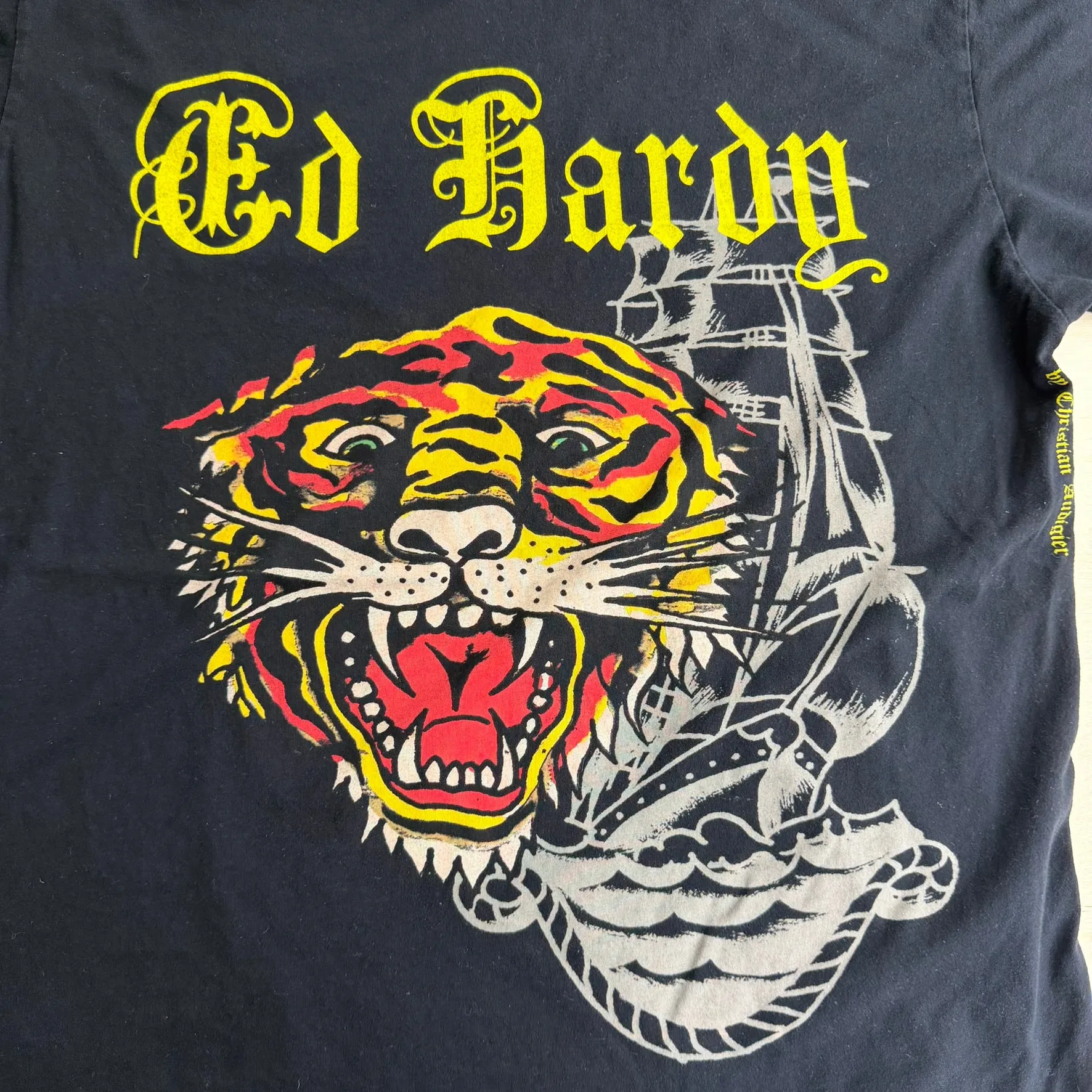 J- Vintage Ed Hardy Tiger & Text Graphic Tee - XL sold by HG Vintage product image thumbnail 2