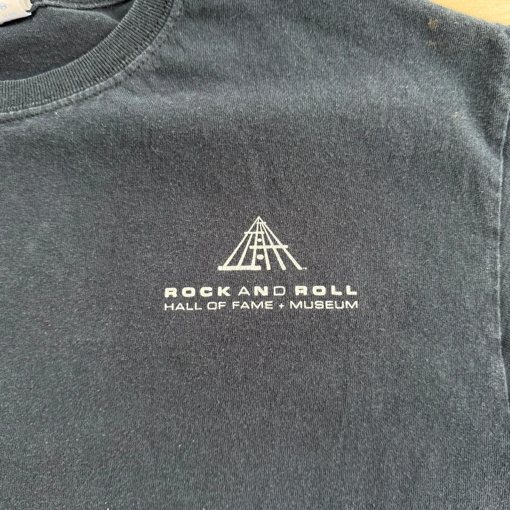 J- Vintage Rock & Roll Hall Of Fame Museum Graphic Tee - M sold by HG Vintage product image thumbnail 2