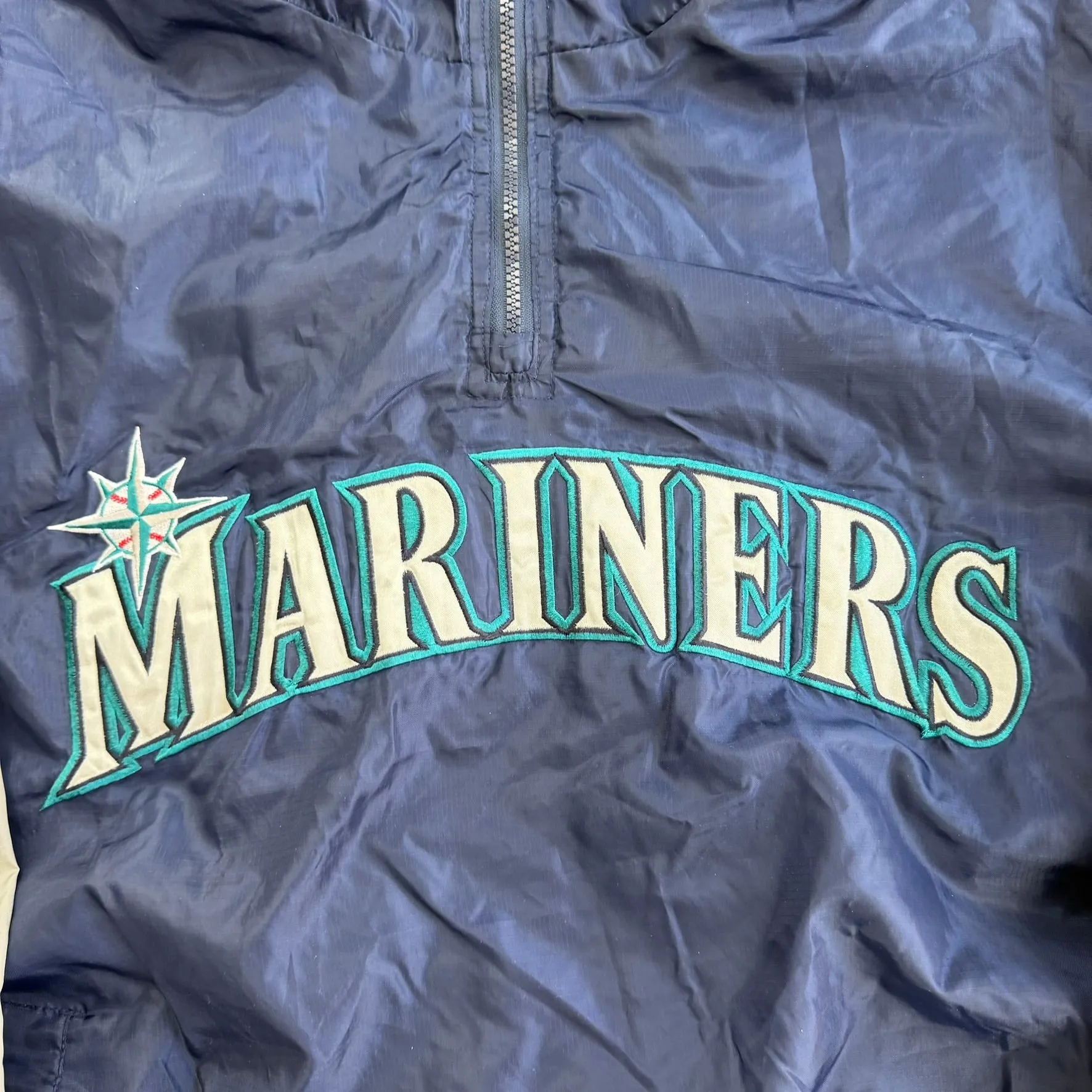 J- Vintage Seattle Mariners MLB Lightweight Anorak Hooded Windbreaker - L sold by HG Vintage product image thumbnail 2