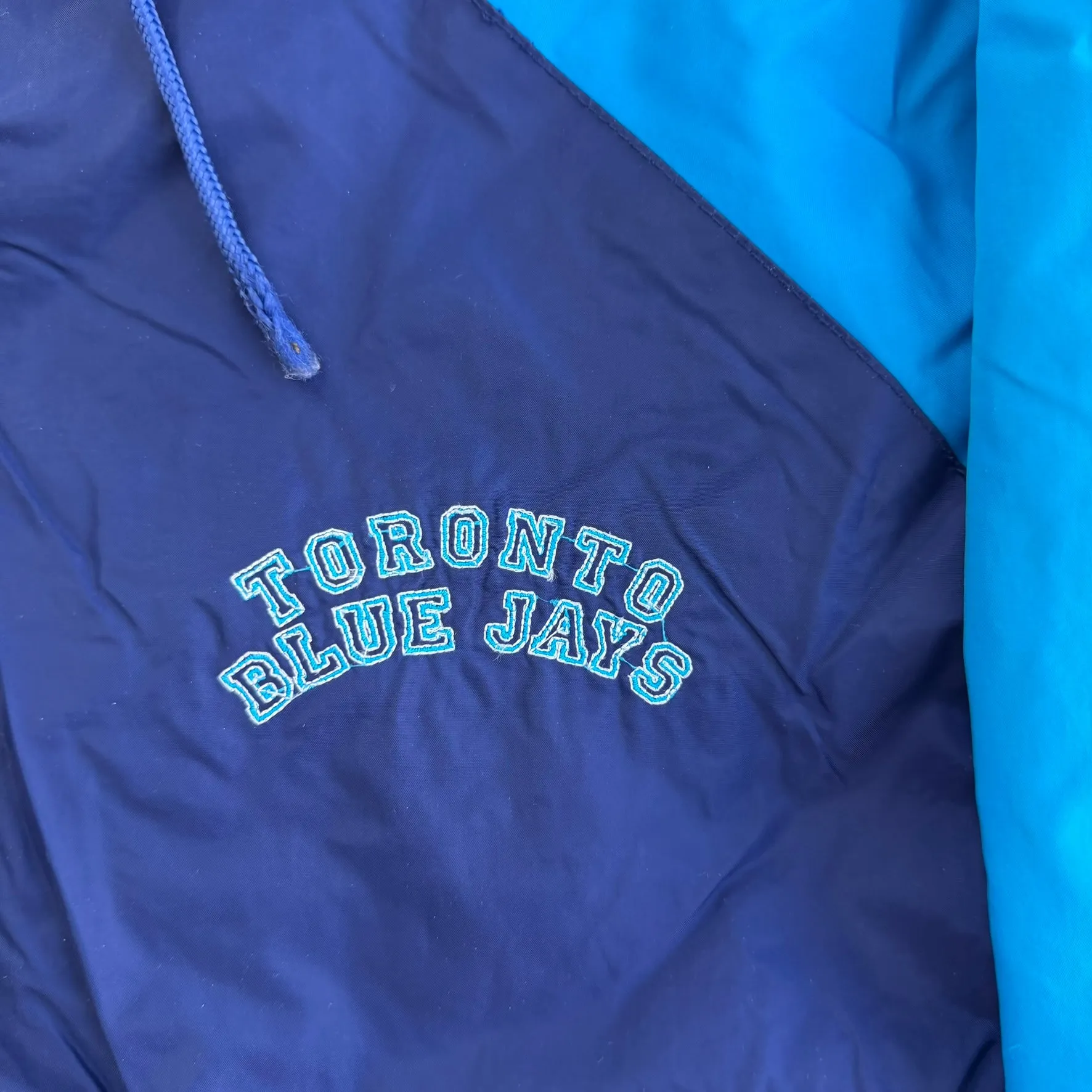 J- Vintage Toronto Blue Jays MLB New Face Lightweight Hooded Windbreaker - M sold by HG Vintage product image thumbnail 2