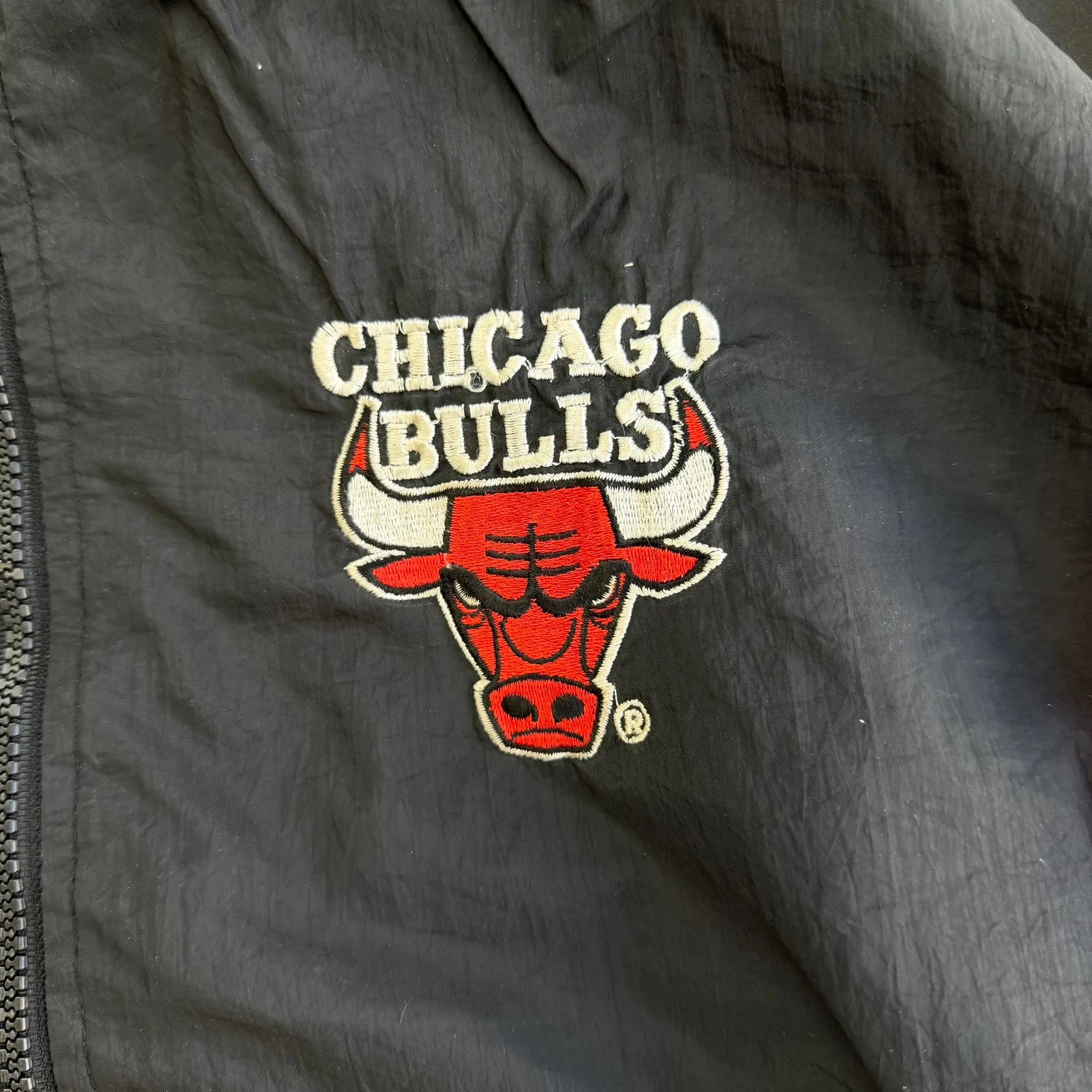 J- Vintage Chicago Bulls NBA Logo Athletic Lightweight Hooded Windbreaker - L sold by HG Vintage product image thumbnail 2