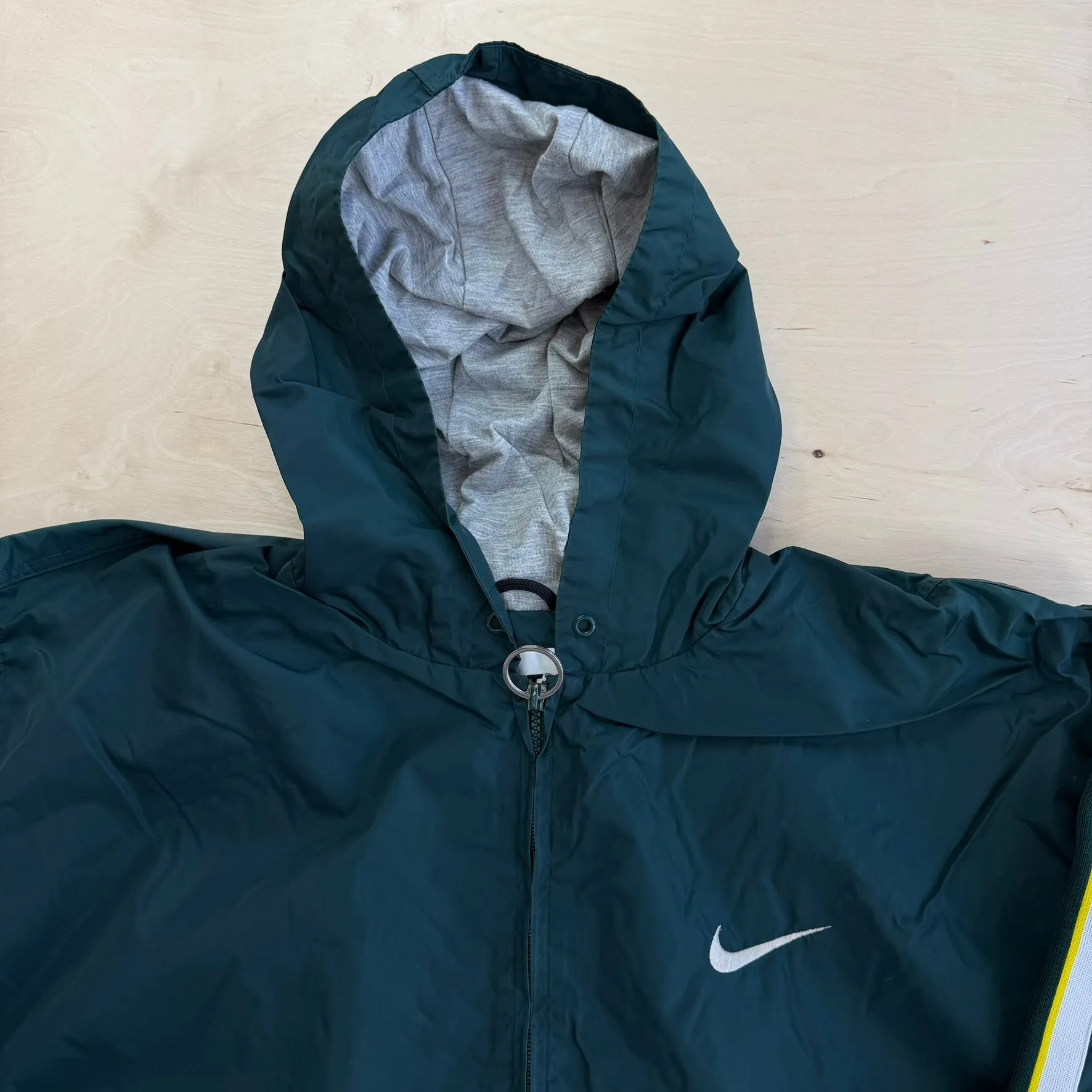 J- Vintage Nike Forest Green Lightweight Hooded Windbreaker - XL sold by HG Vintage product image thumbnail 3