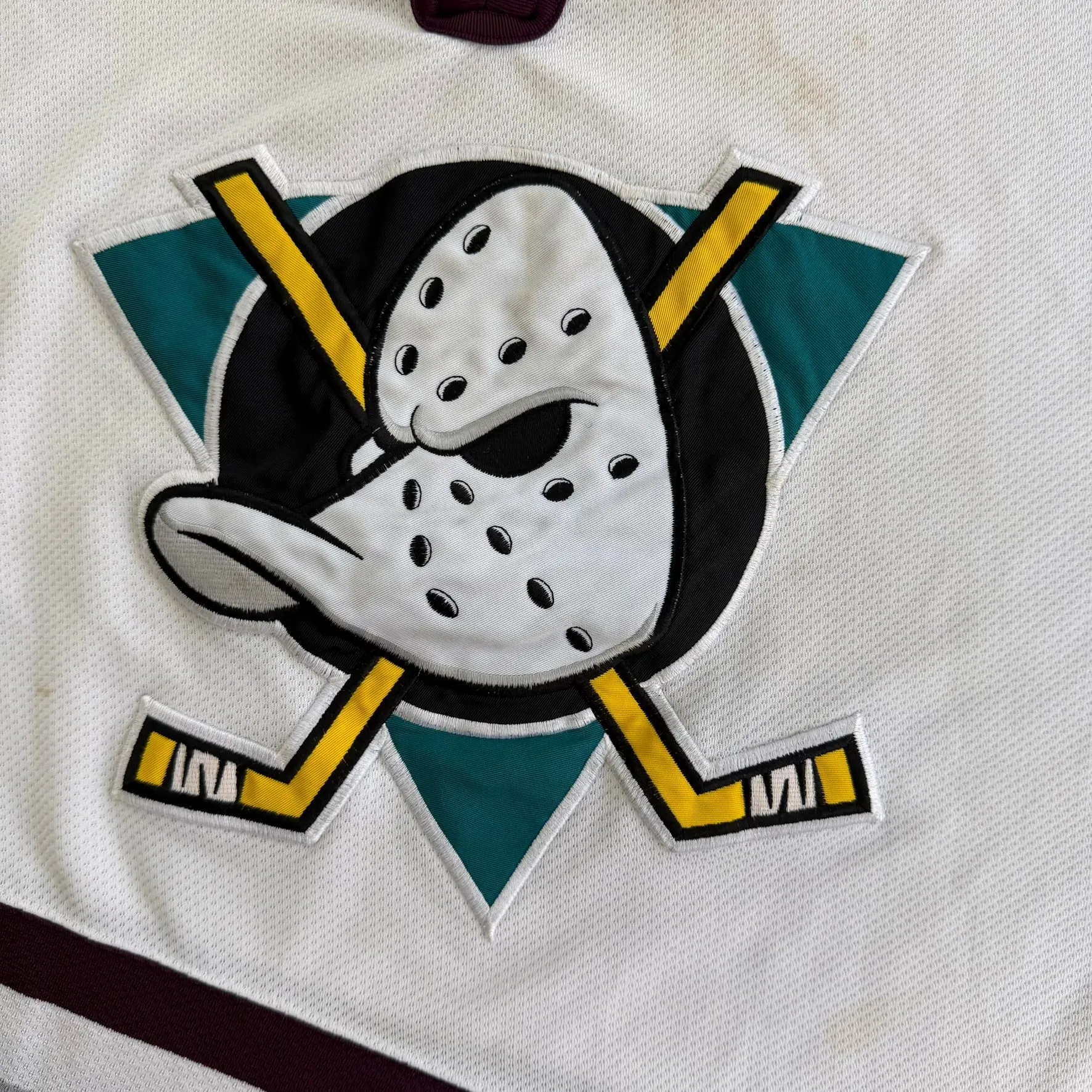 J- Vintage Anaheim Ducks NHL Starter Hockey Jersey - M sold by HG Vintage product image thumbnail 2