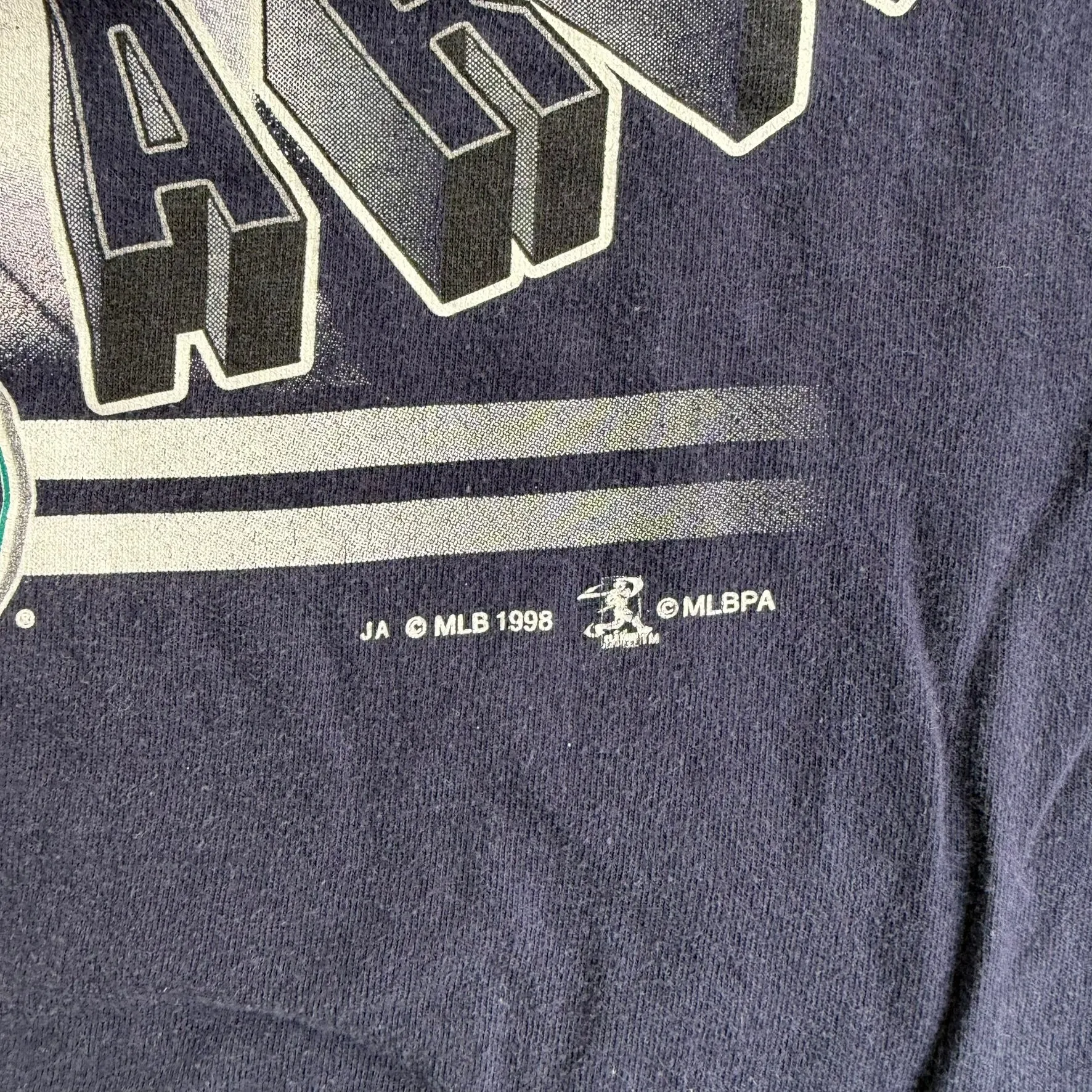 J- Vintage '98 Seattle Mariners Ken Griffey Jr Graphic Tee - L sold by HG Vintage product image thumbnail 3