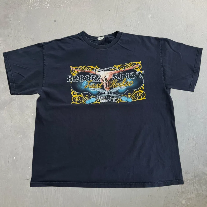 J- '10 Brooks & Dunn Last Rodeo Tour Graphic Tee - XL made by HG Vintage
