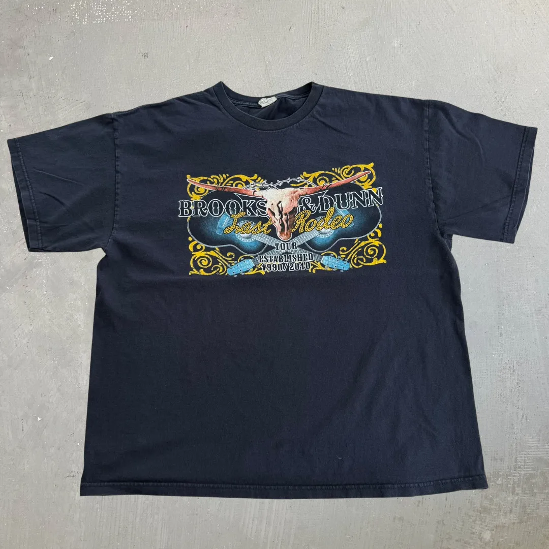 J- '10 Brooks & Dunn Last Rodeo Tour Graphic Tee - XL sold by HG Vintage