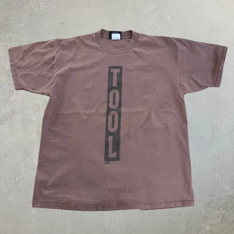 J- Vintage 90s Tool Mocha Brown Dictionary Spiral Text Made In Canada Artimonde Tag Tee - XL made by HG Vintage